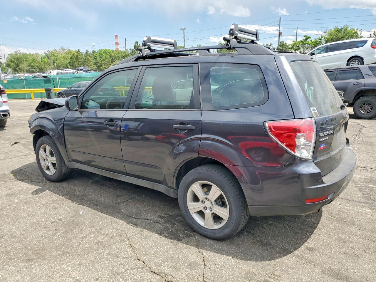 2011 Subaru Forester 2.5x Gray vin: JF2SHABC0BH763897