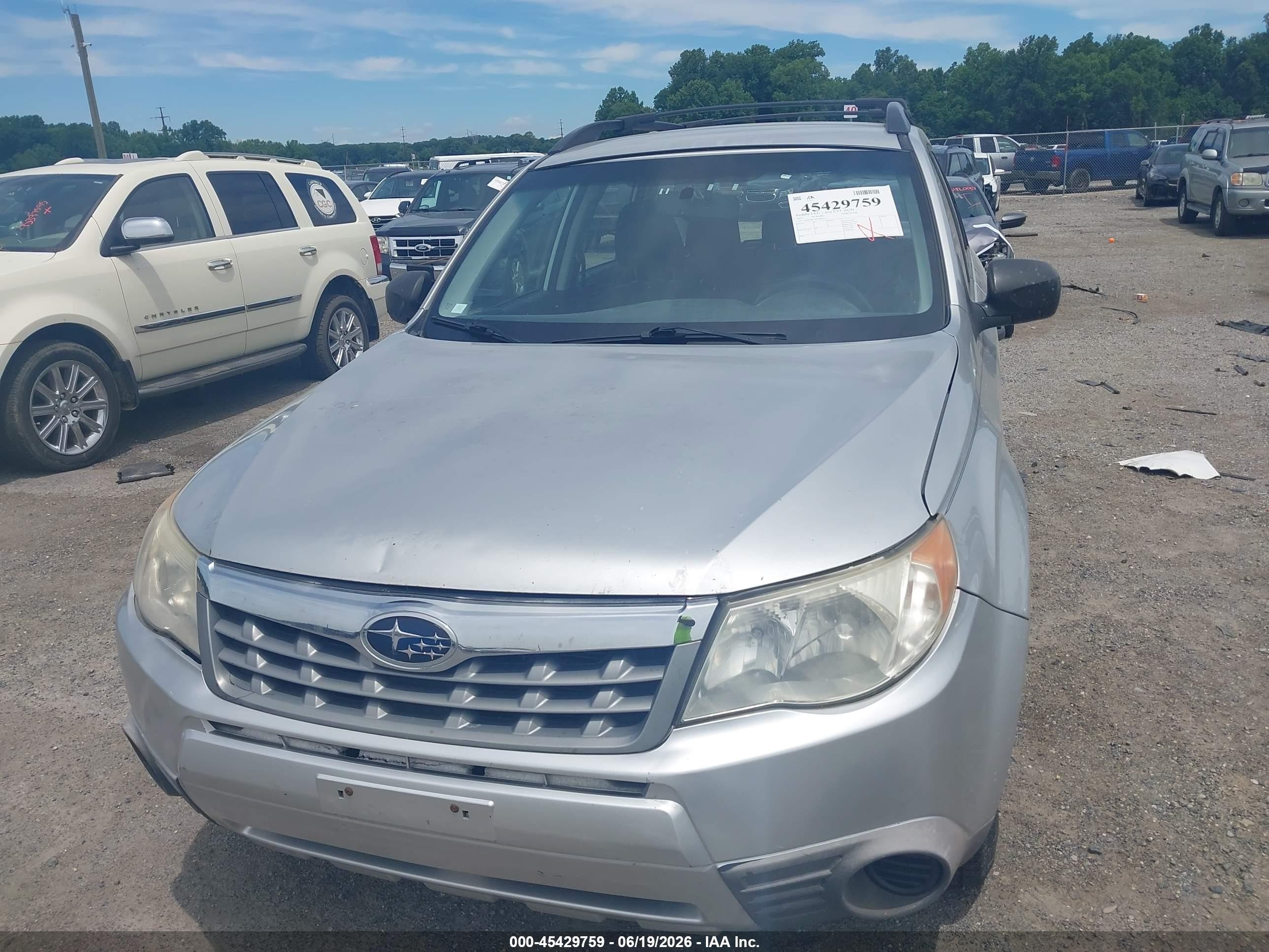 2011 Subaru Forester 2.5x Silver vin: JF2SHABC0BH766315
