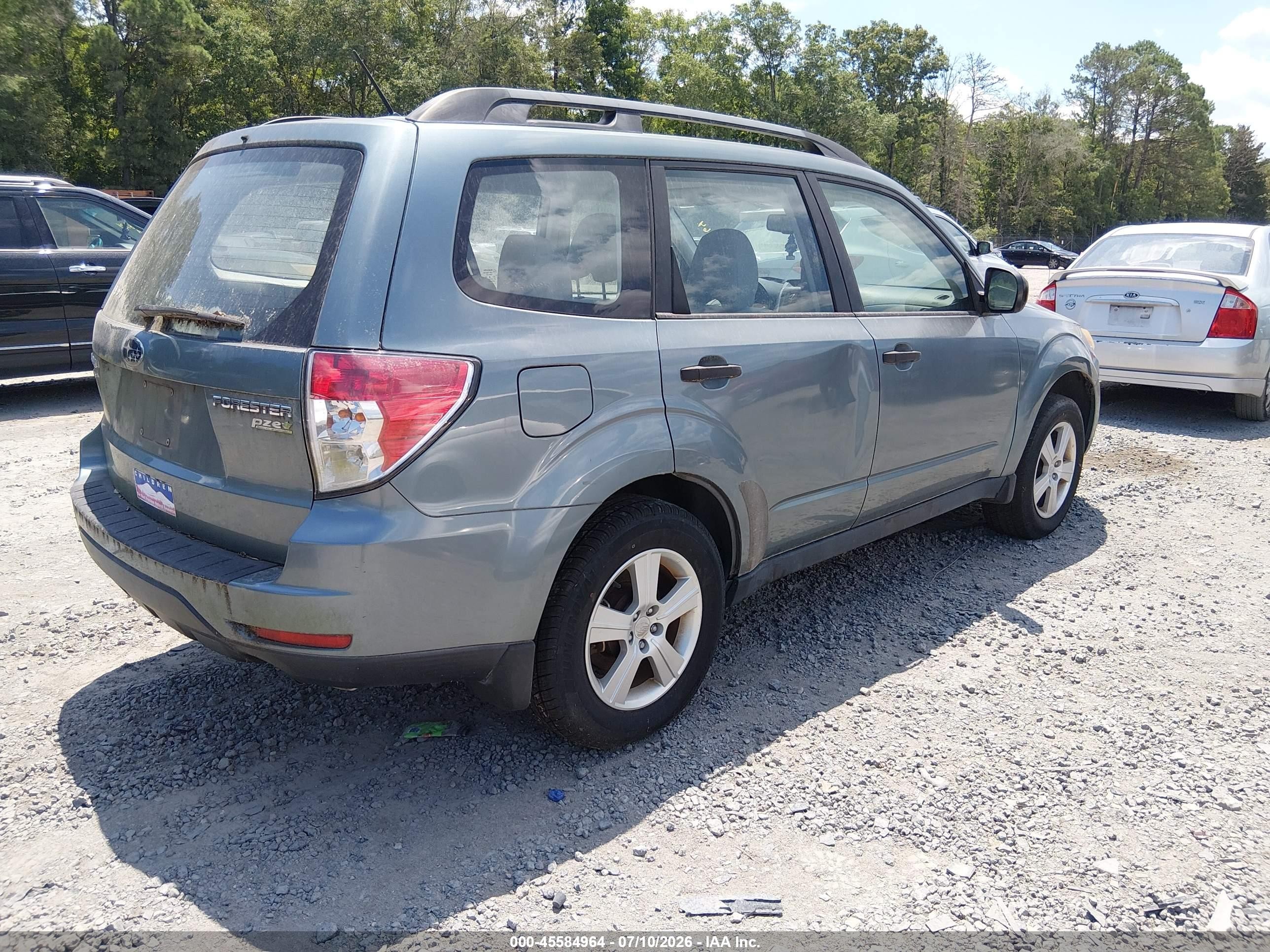 2012 Subaru Forester 2.5x Зеленый vin: JF2SHABC0CH410013