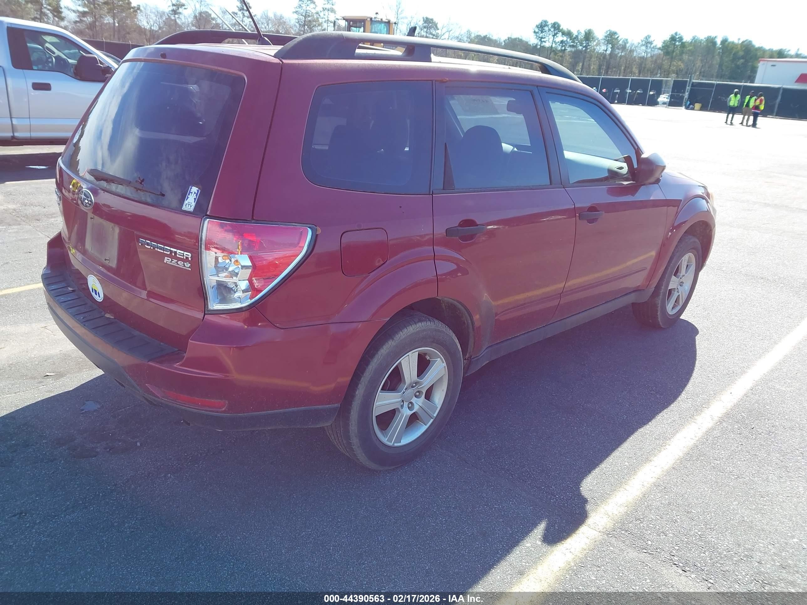 2012 Subaru Forester 2.5x Темно-бордовый vin: JF2SHABC0CH466033