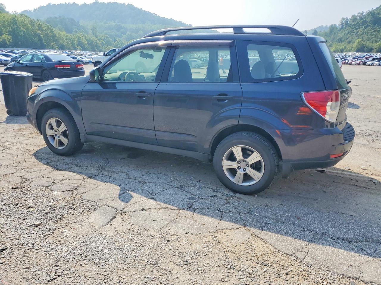 2013 Subaru Forester 2.5x Синий vin: JF2SHABC0DH432305