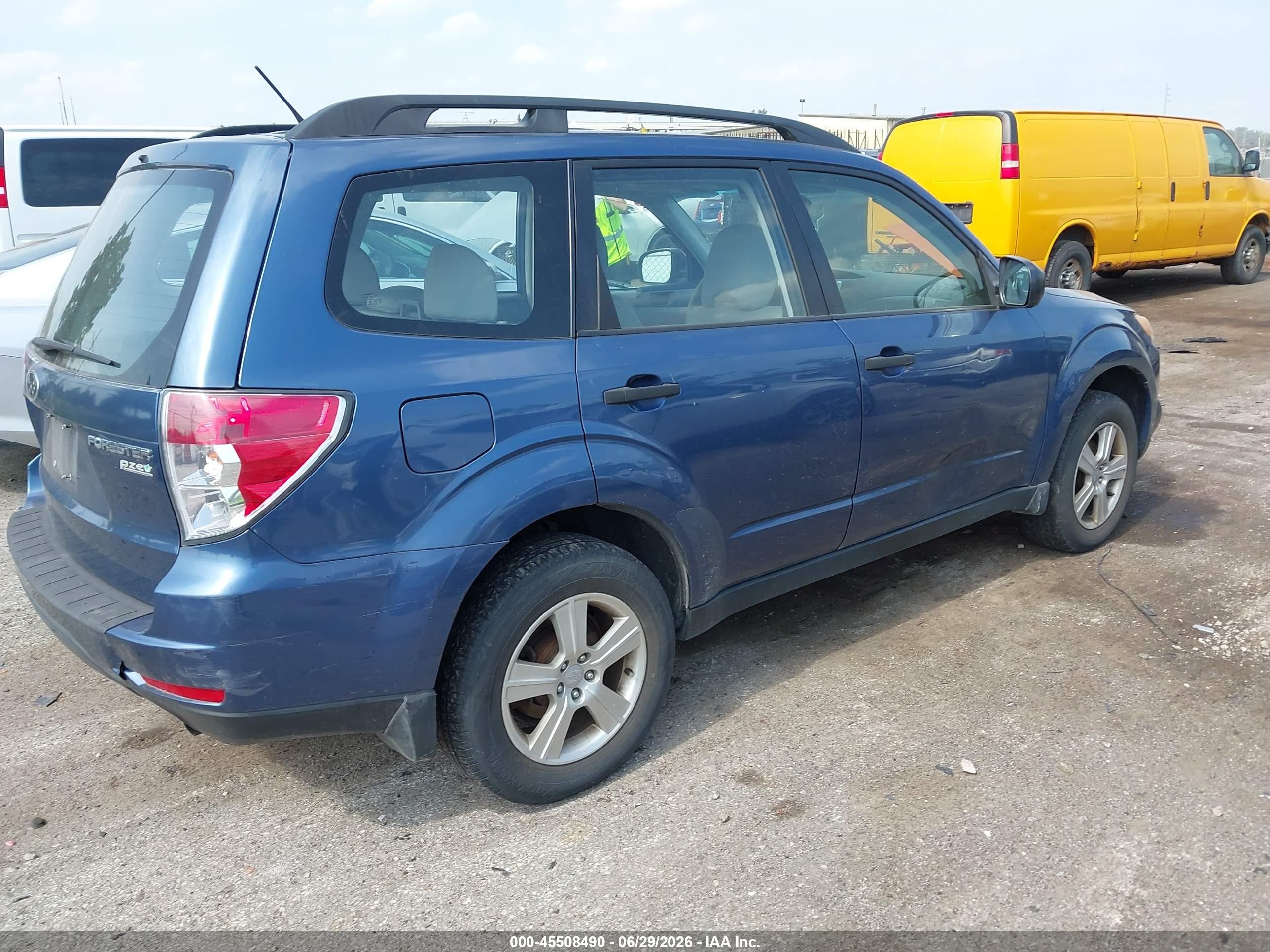 2013 Subaru Forester 2.5x Синий vin: JF2SHABC0DH444101
