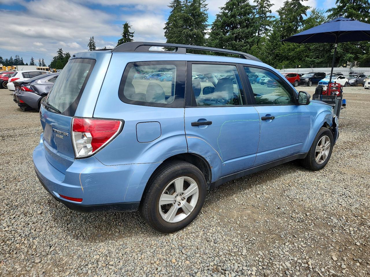 2011 Subaru Forester 2.5x Синий vin: JF2SHABC1BH733369