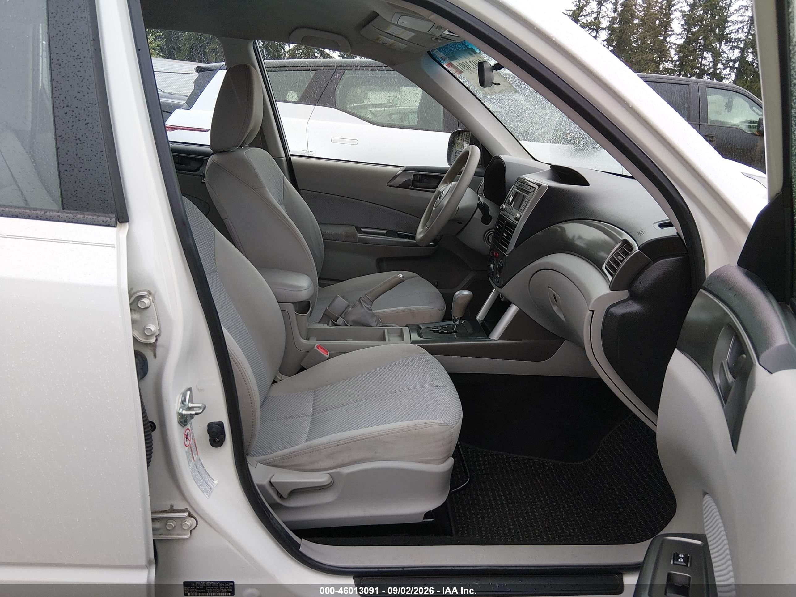 2011 Subaru Forester 2.5x Белый vin: JF2SHABC1BH739897