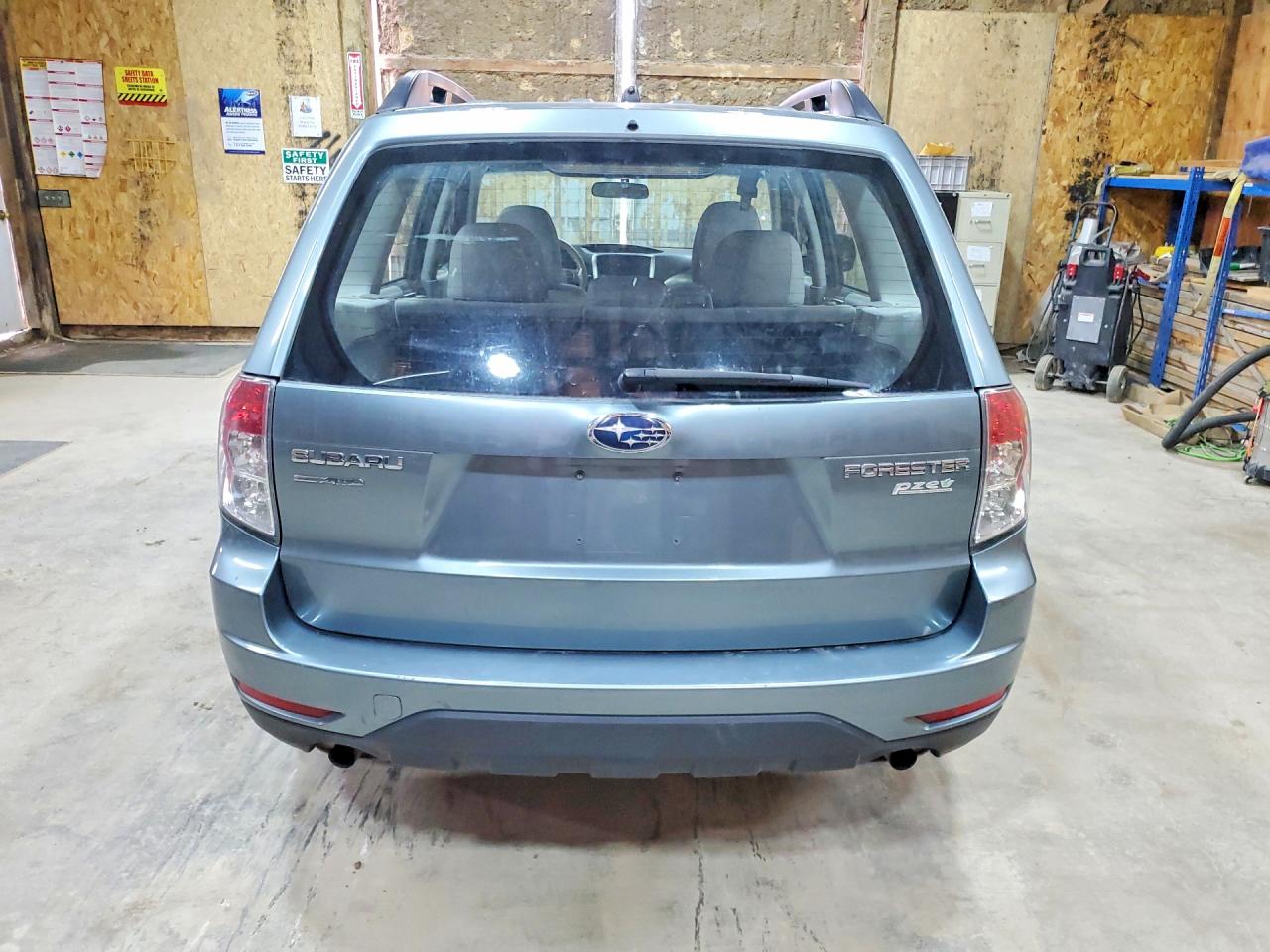 2012 Subaru Forester 2.5x Серый vin: JF2SHABC1CH403362