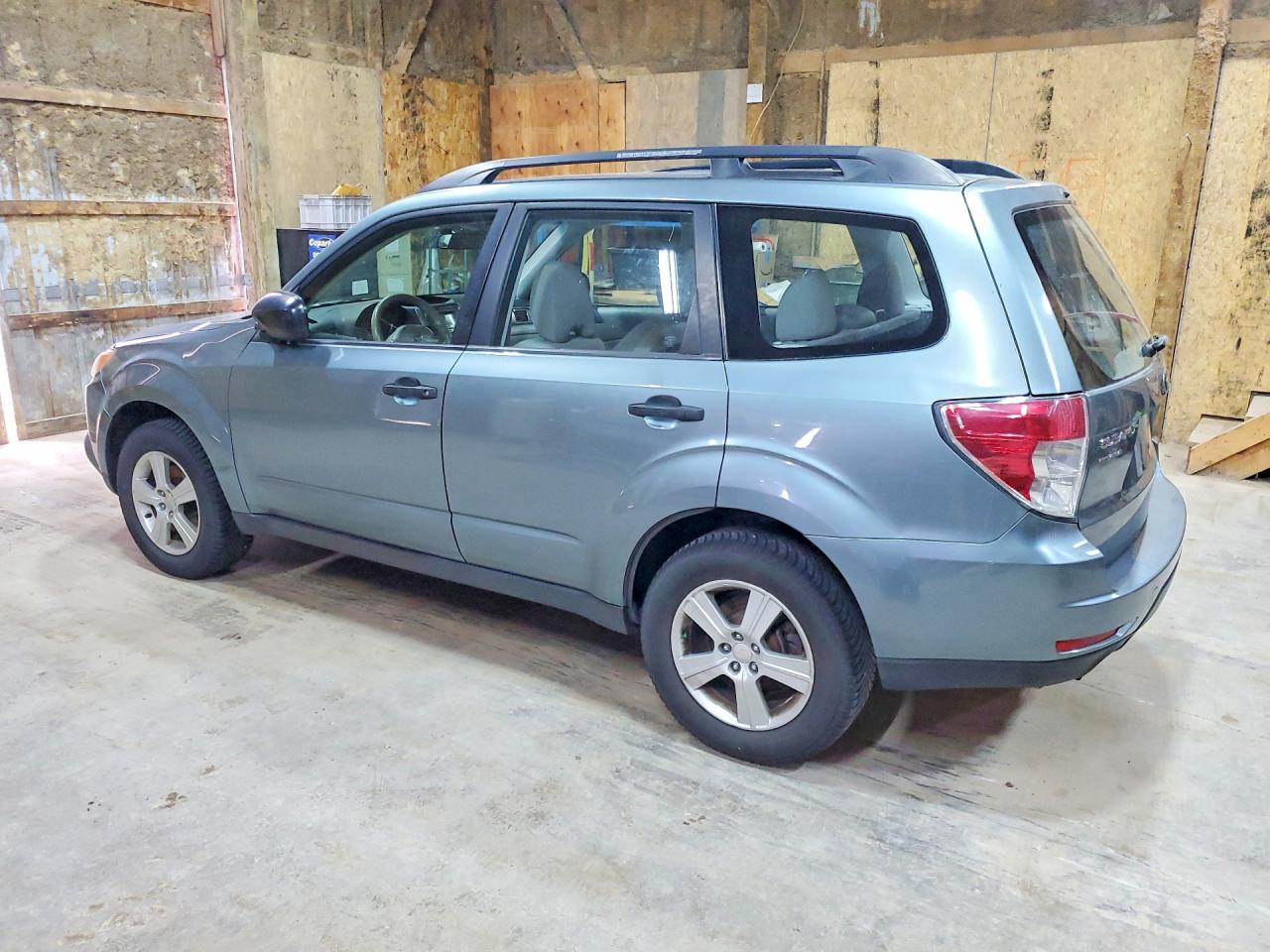 2012 Subaru Forester 2.5x Серый vin: JF2SHABC1CH403362