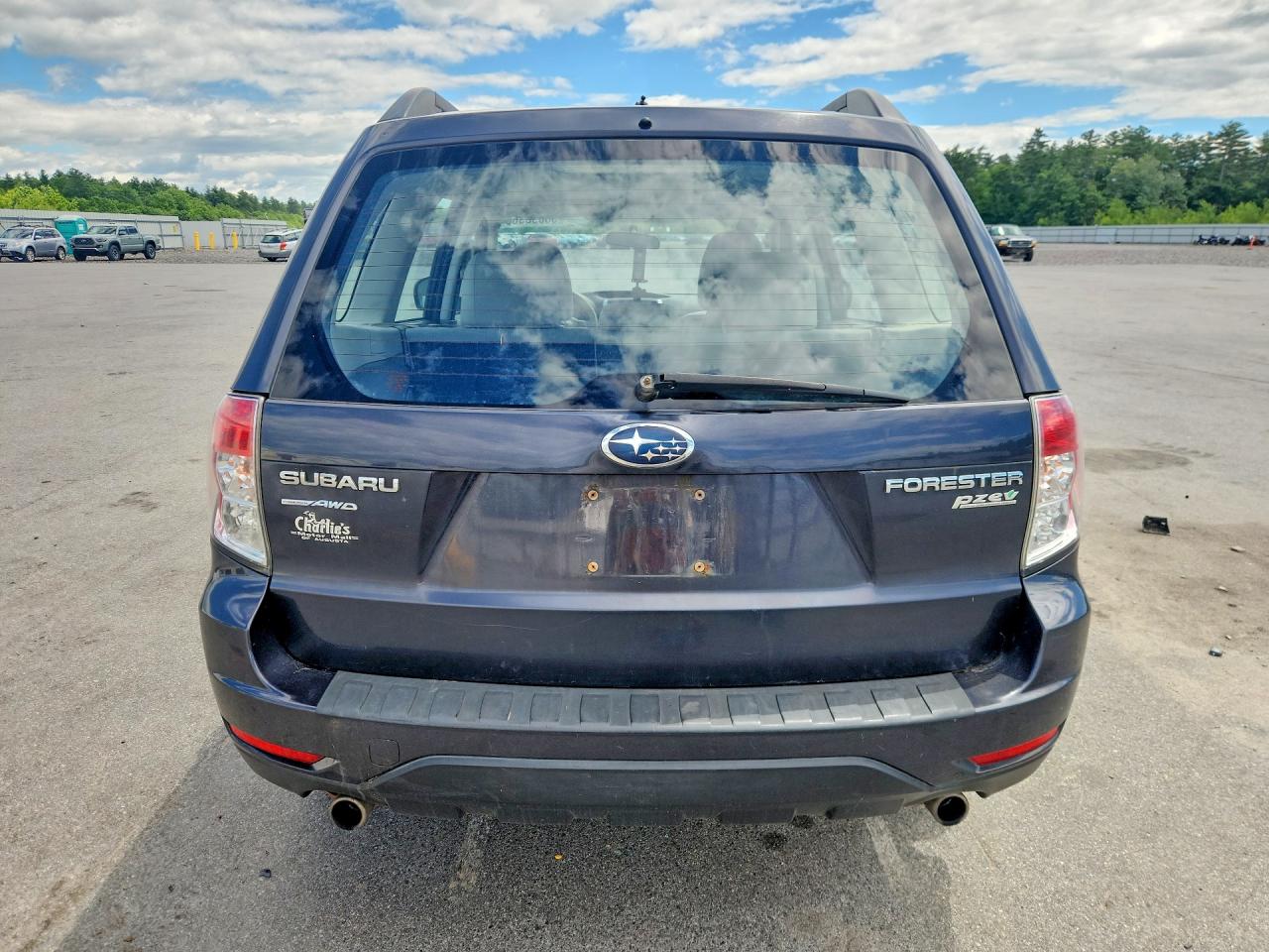 2012 Subaru Forester 2.5x Charcoal vin: JF2SHABC1CH439942