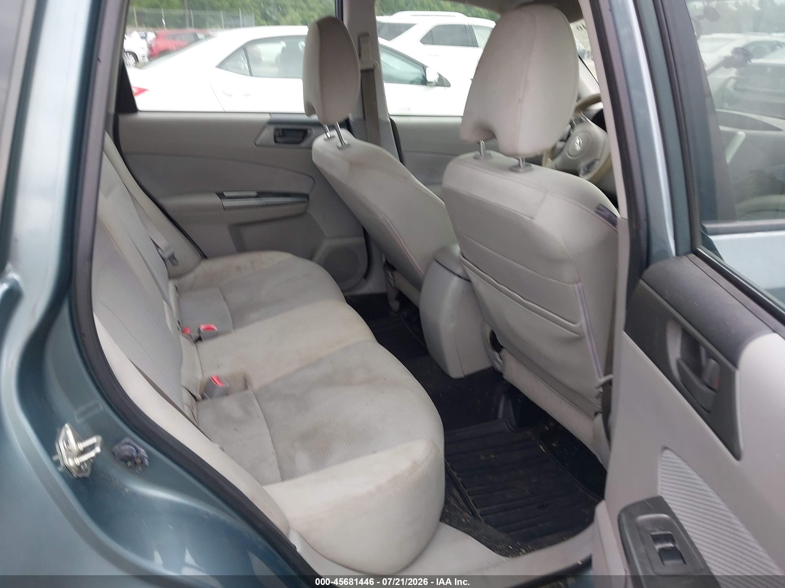 2013 Subaru Forester 2.5x Зеленый vin: JF2SHABC1DH413861