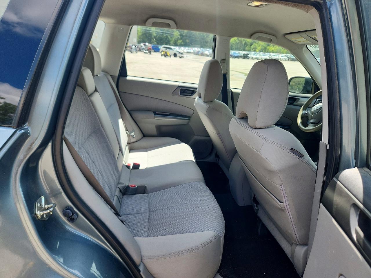 2013 Subaru Forester 2.5x Green vin: JF2SHABC1DH424052