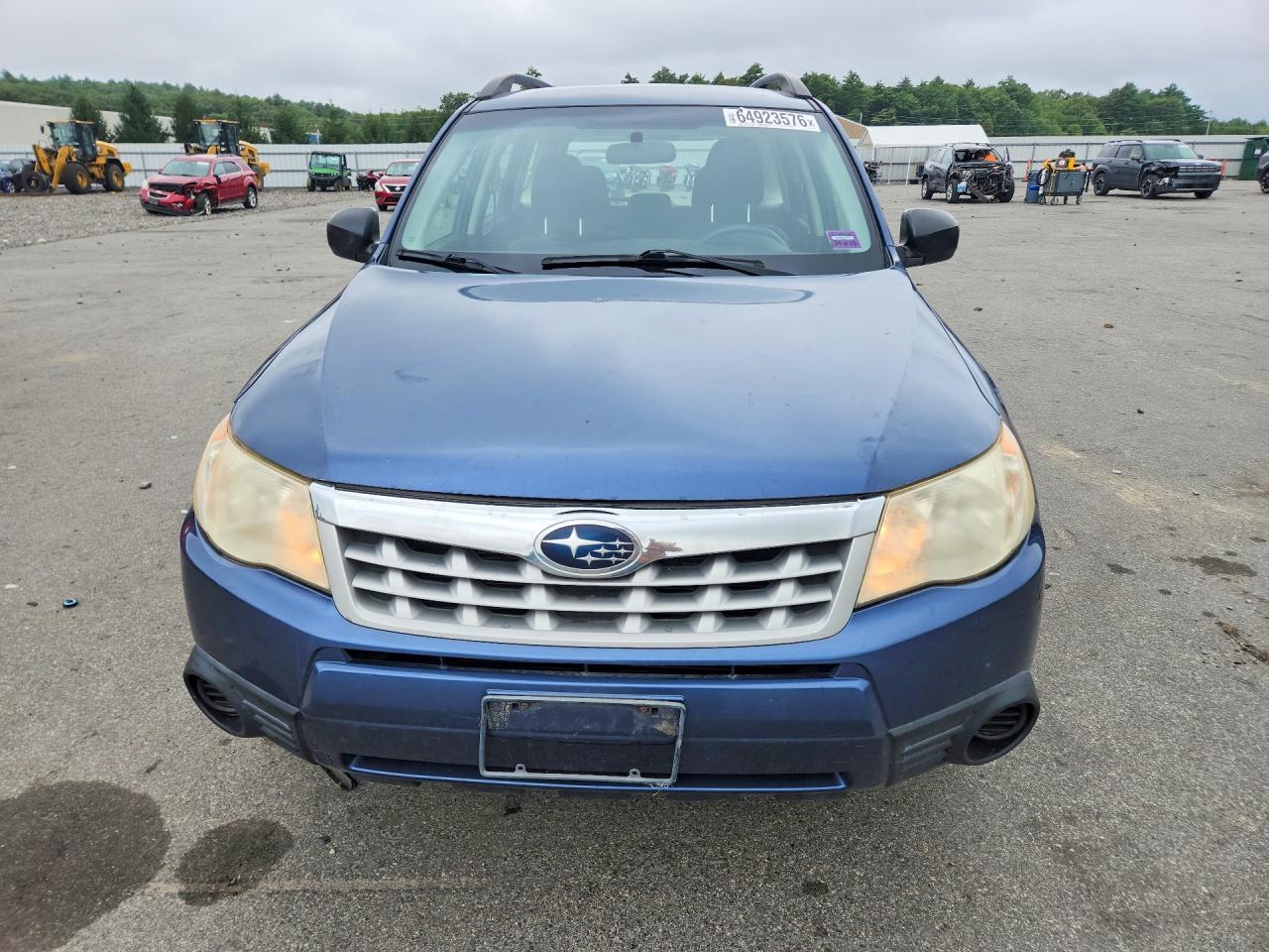 2011 Subaru Forester 2.5x Blue vin: JF2SHABC2BG714707