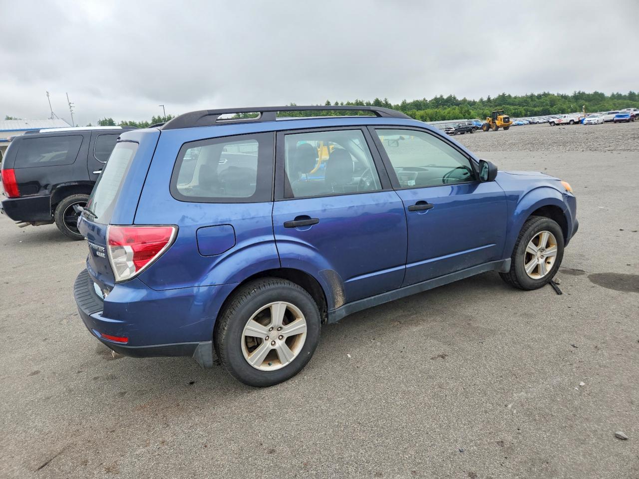 2011 Subaru Forester 2.5x Blue vin: JF2SHABC2BG714707