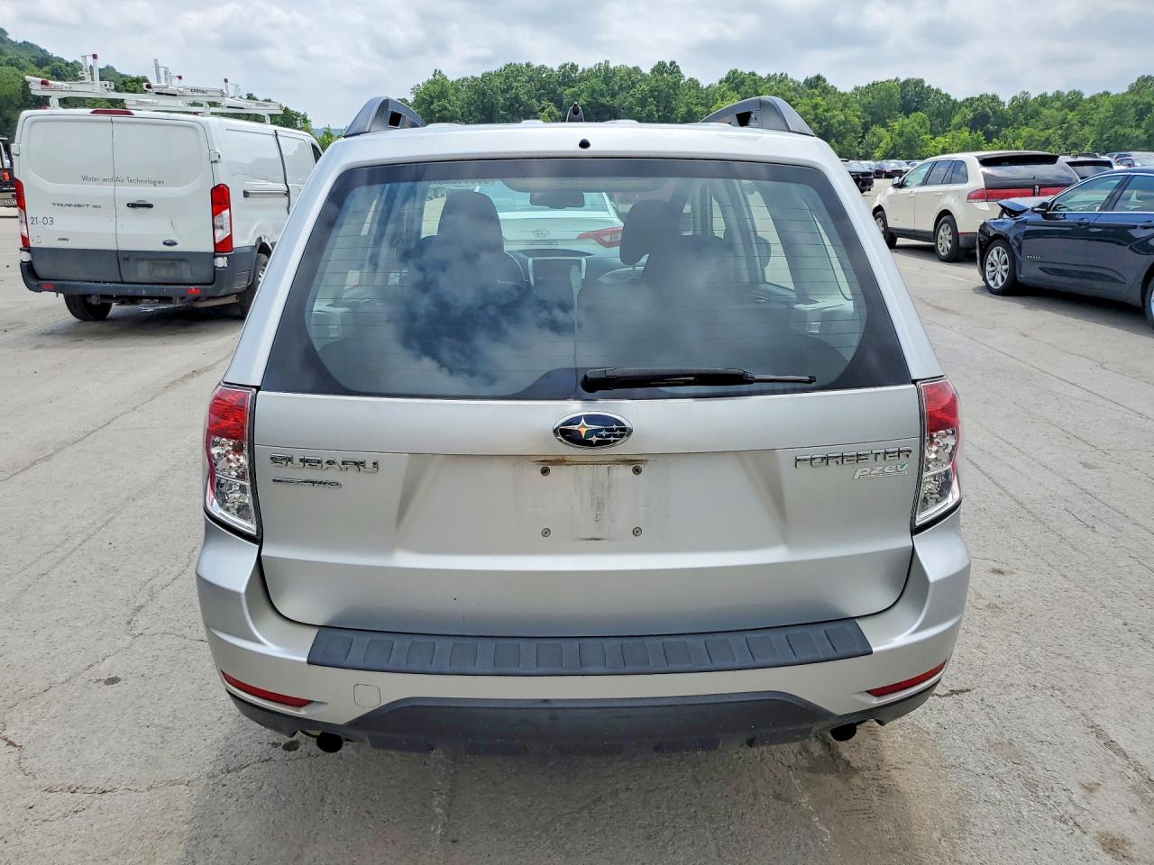 2011 Subaru Forester 2.5x Серебряный vin: JF2SHABC2BH710988