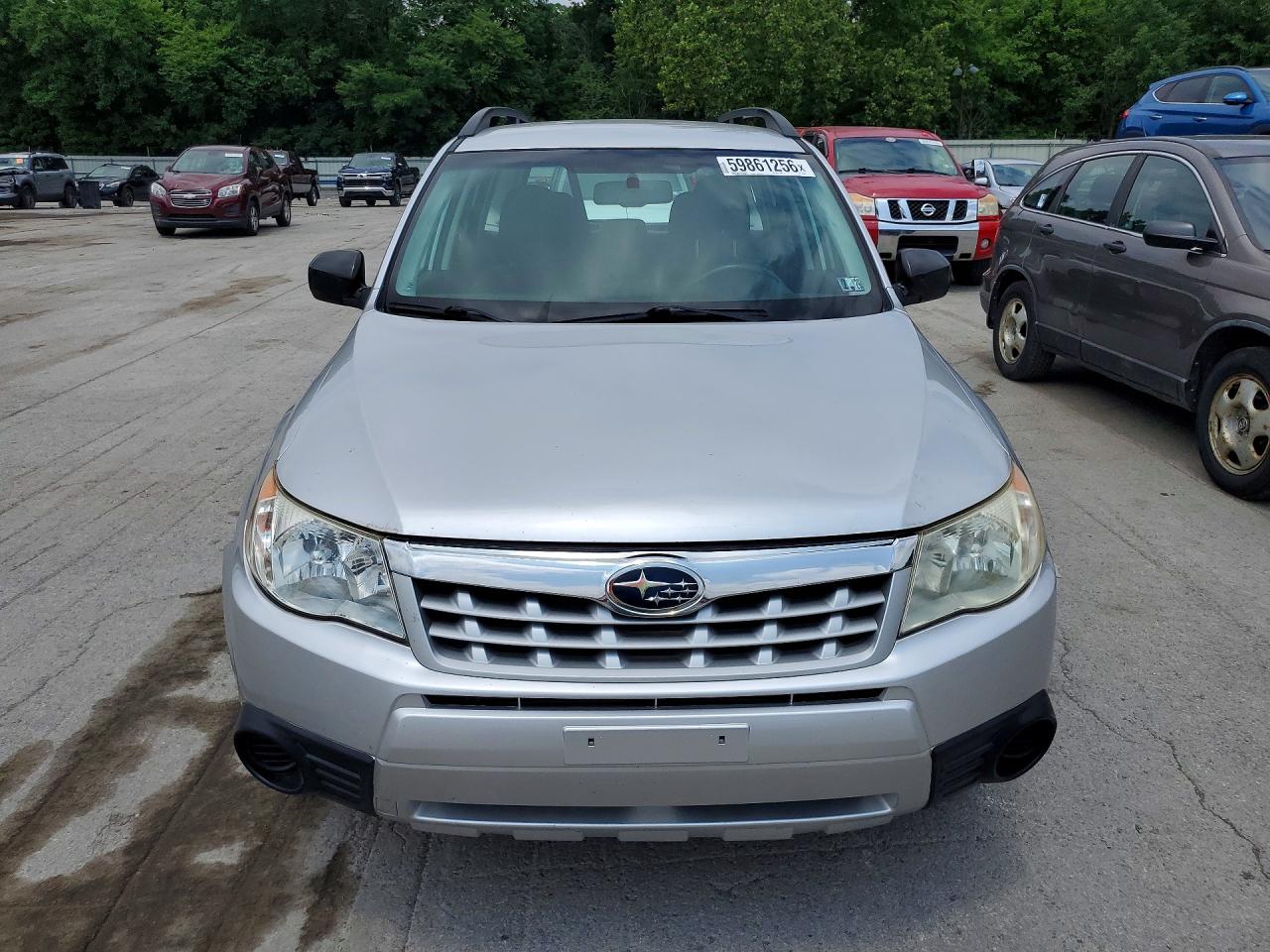 2011 Subaru Forester 2.5x Серебряный vin: JF2SHABC2BH710988