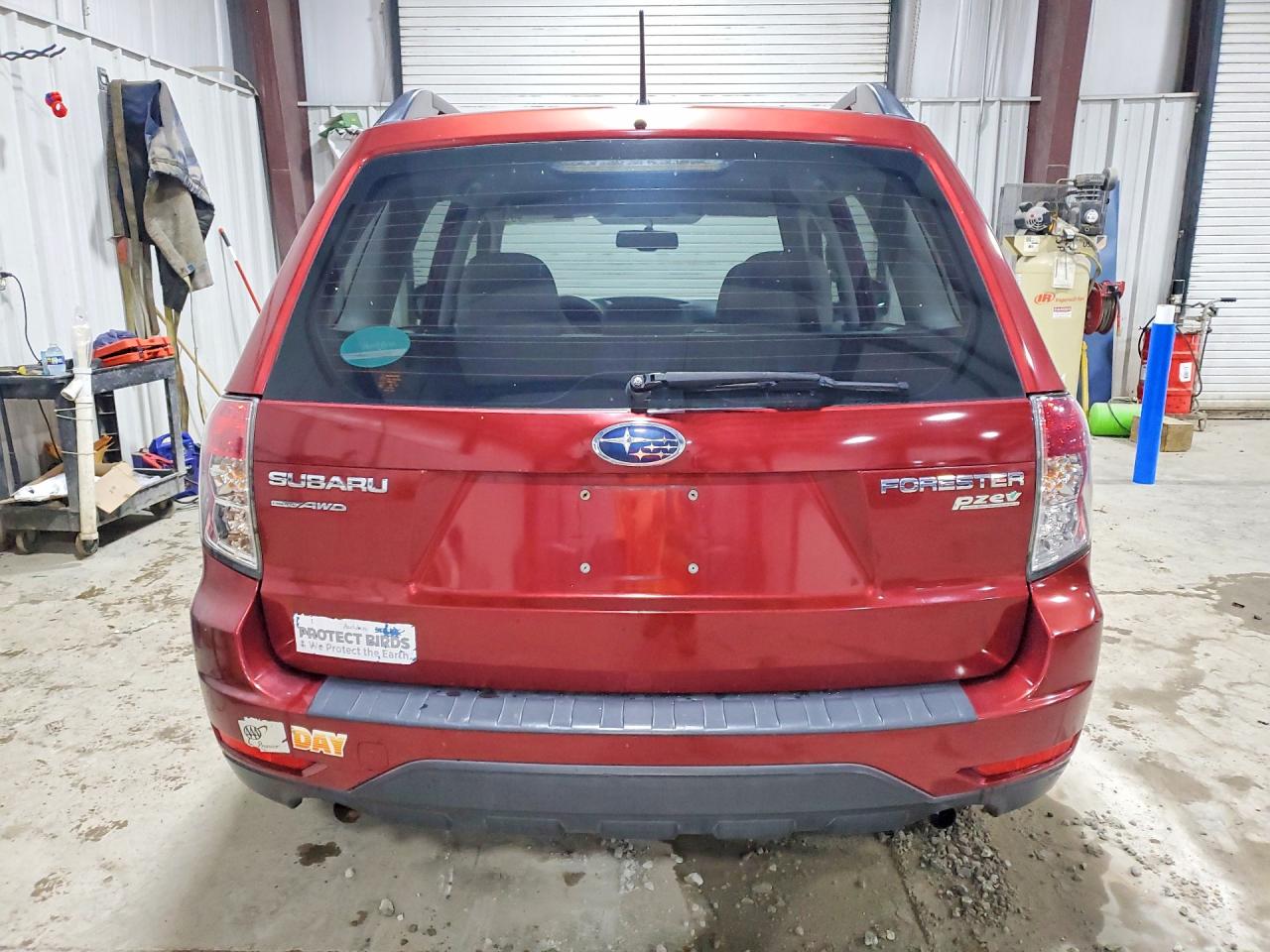 2011 Subaru Forester 2.5x Красный vin: JF2SHABC2BH717035