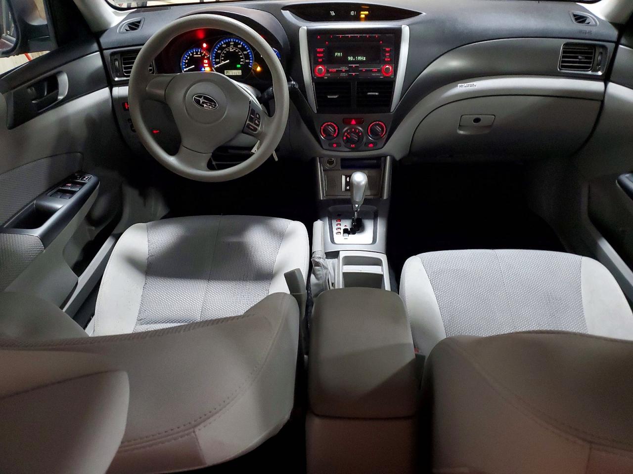 2011 Subaru Forester 2.5x Красный vin: JF2SHABC2BH717035