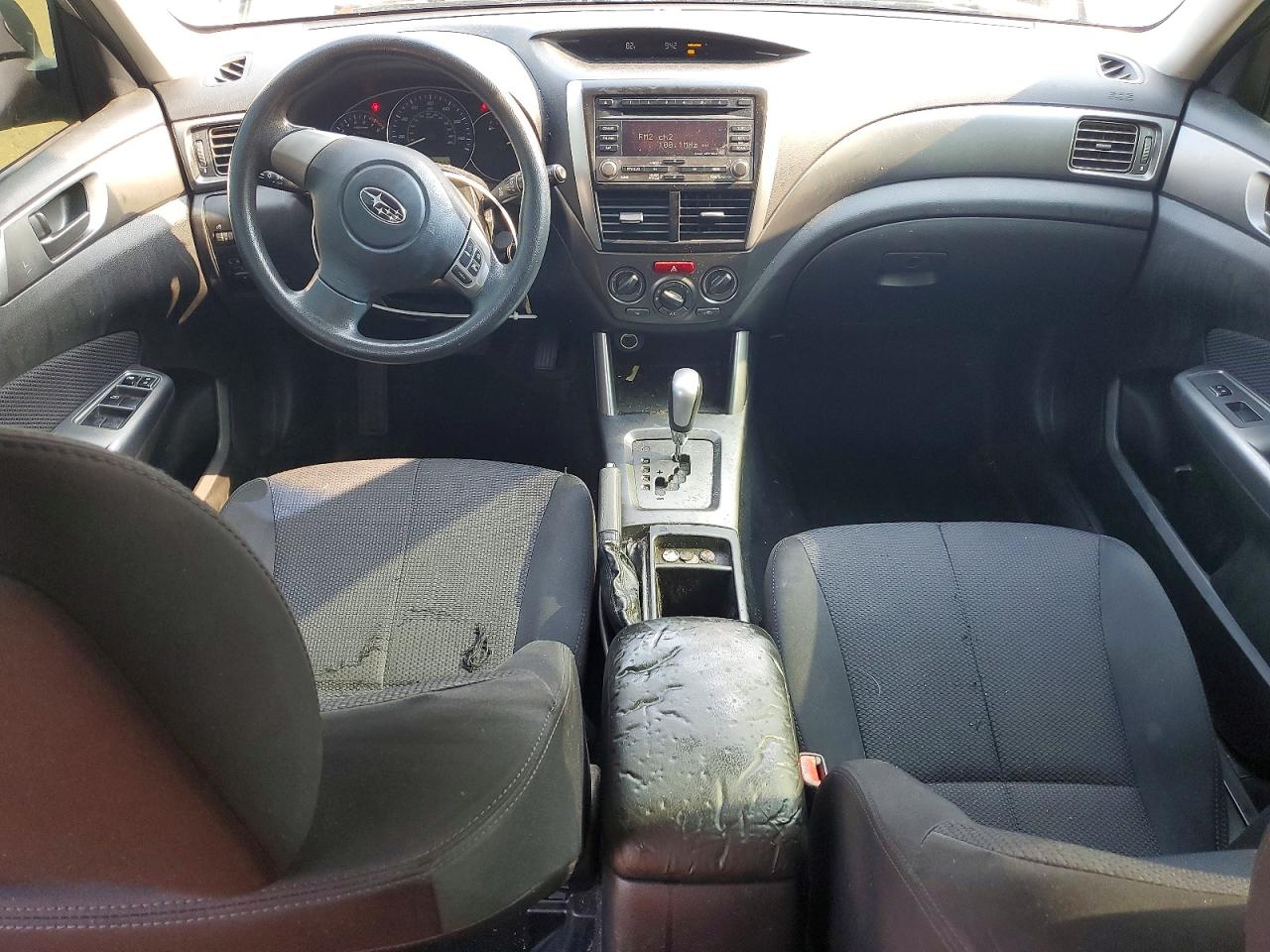 2011 Subaru Forester 2.5x Silver vin: JF2SHABC2BH765375