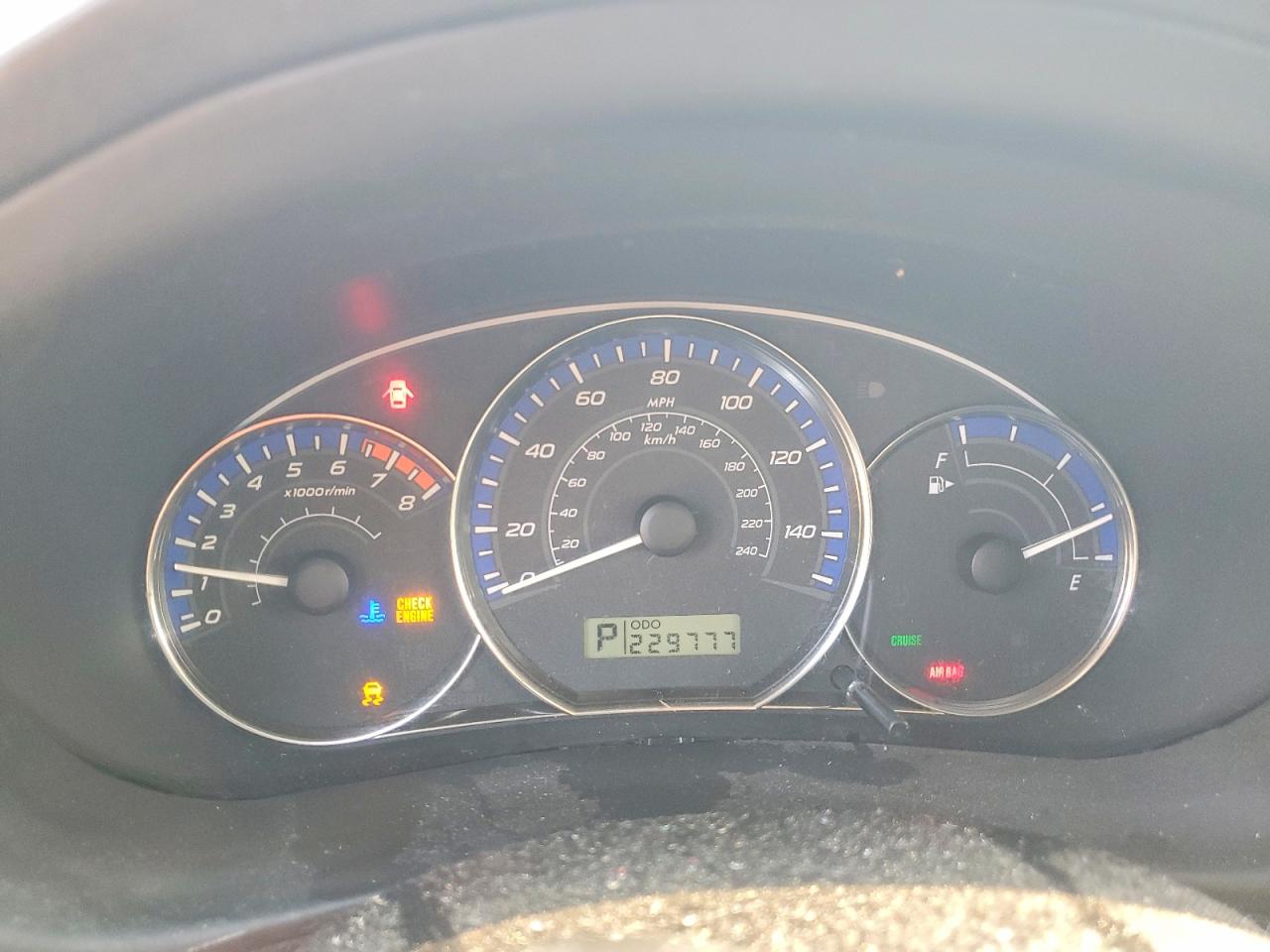 2011 Subaru Forester 2.5x Silver vin: JF2SHABC2BH765375