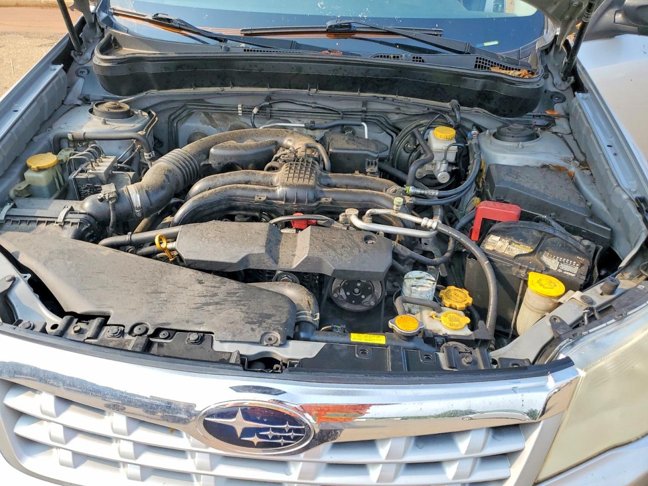 2011 Subaru Forester 2.5x Silver vin: JF2SHABC2BH765375