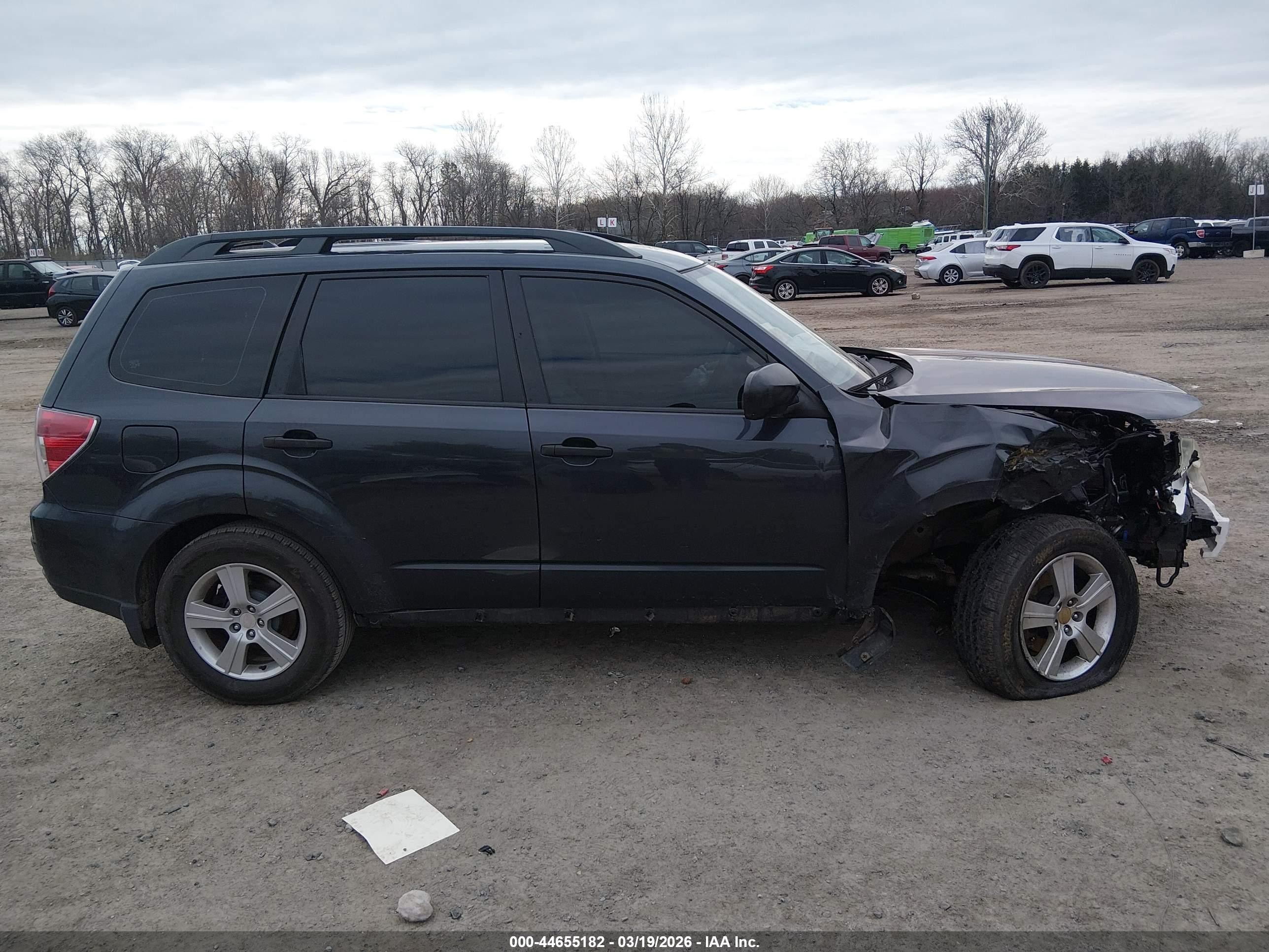 2011 Subaru Forester 2.5x Gray vin: JF2SHABC2BH770950
