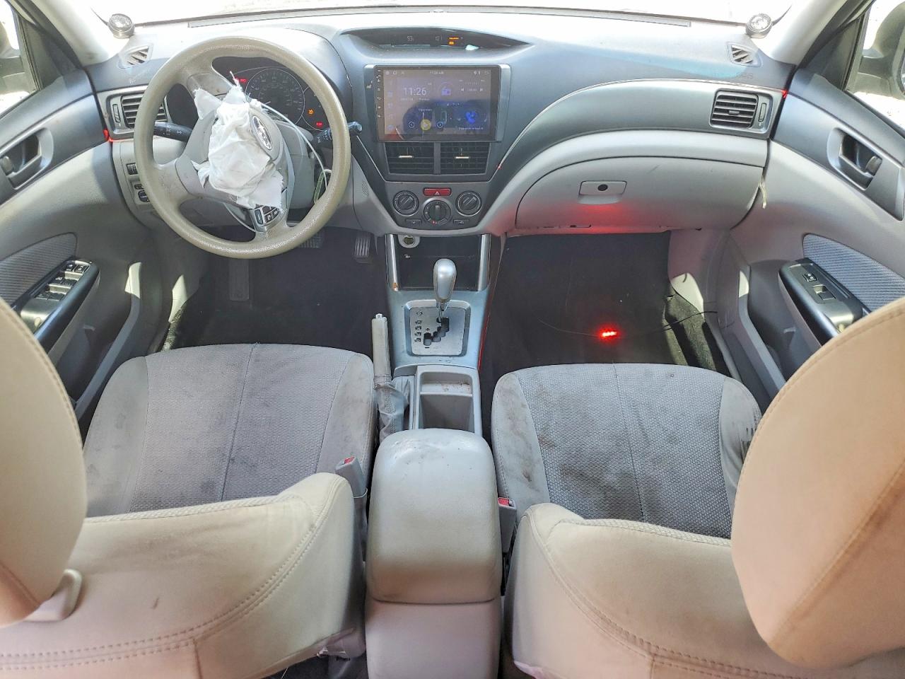 2011 Subaru Forester 2.5x White vin: JF2SHABC2BH778997