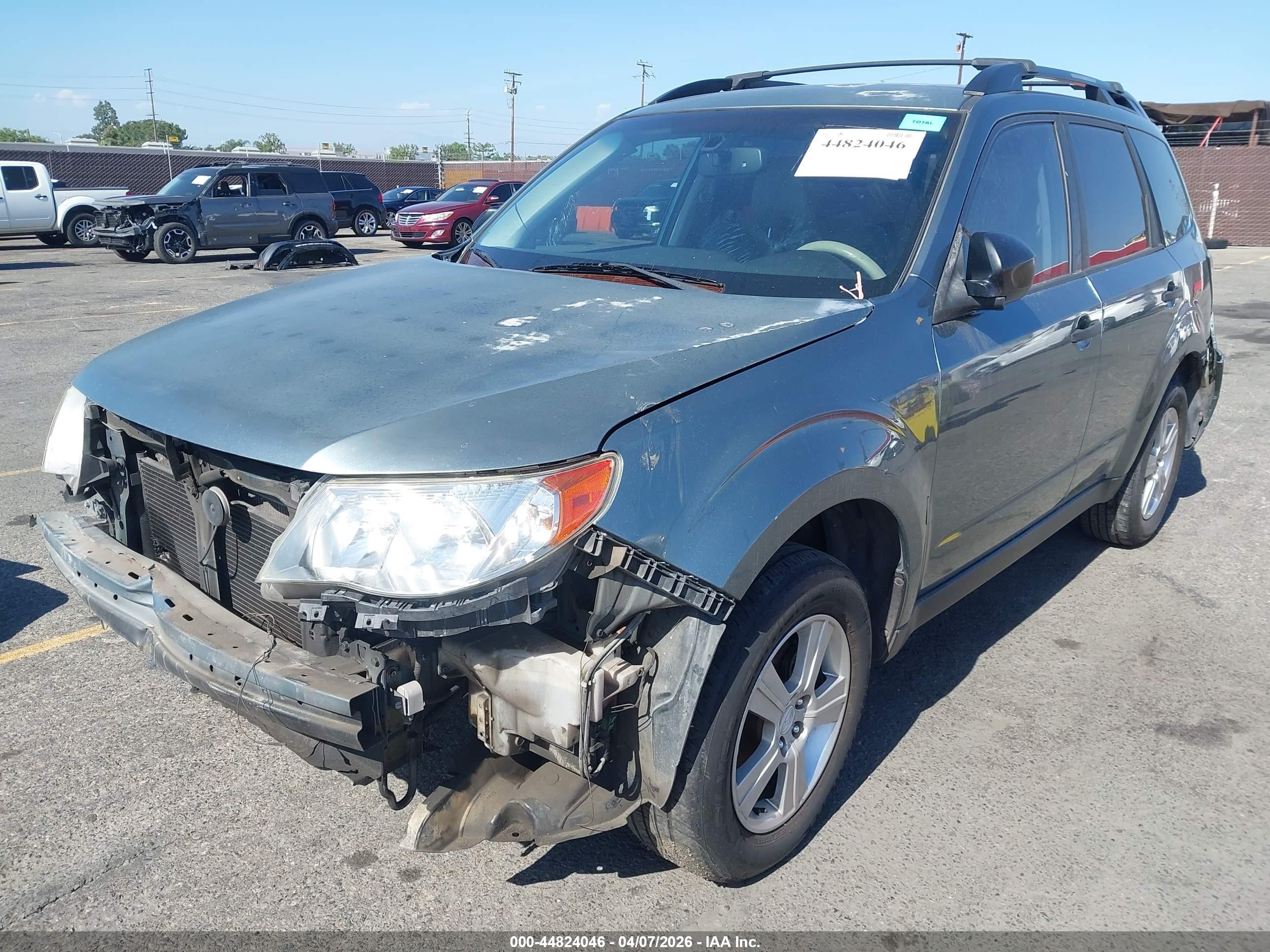 2012 Subaru Forester 2.5x Green vin: JF2SHABC2CG442466