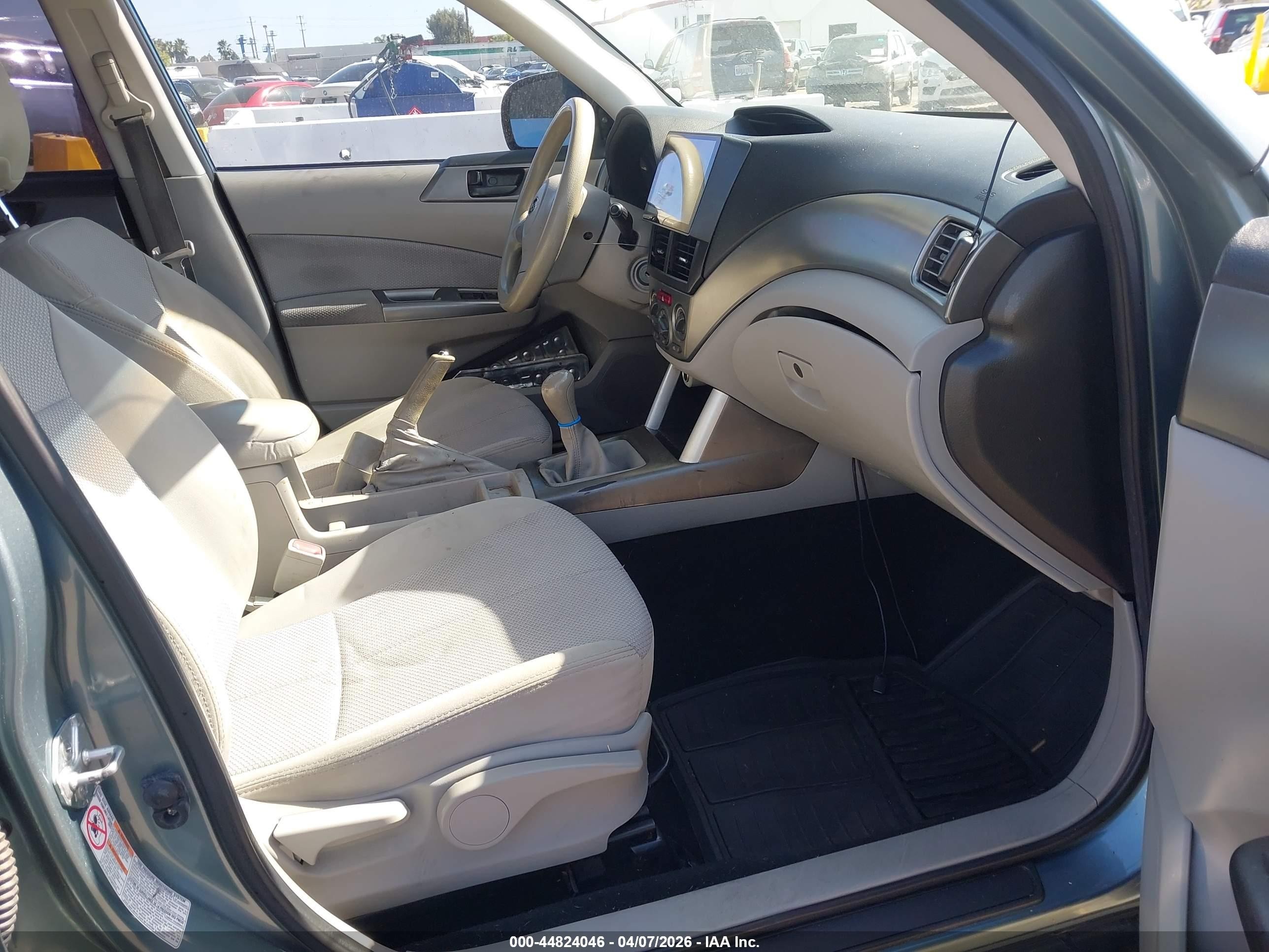 2012 Subaru Forester 2.5x Green vin: JF2SHABC2CG442466