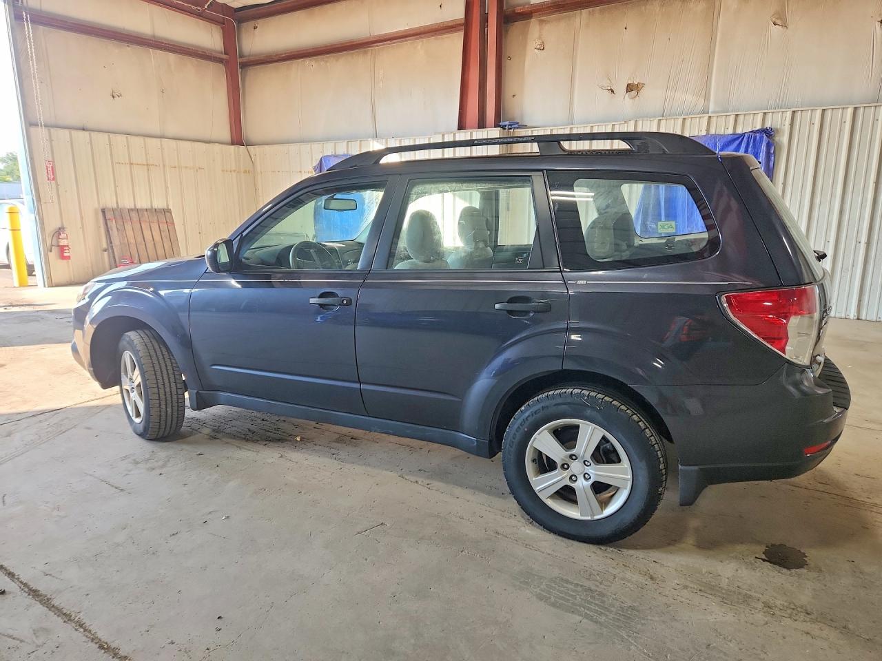 2012 Subaru Forester 2.5x Gray vin: JF2SHABC2CH409171
