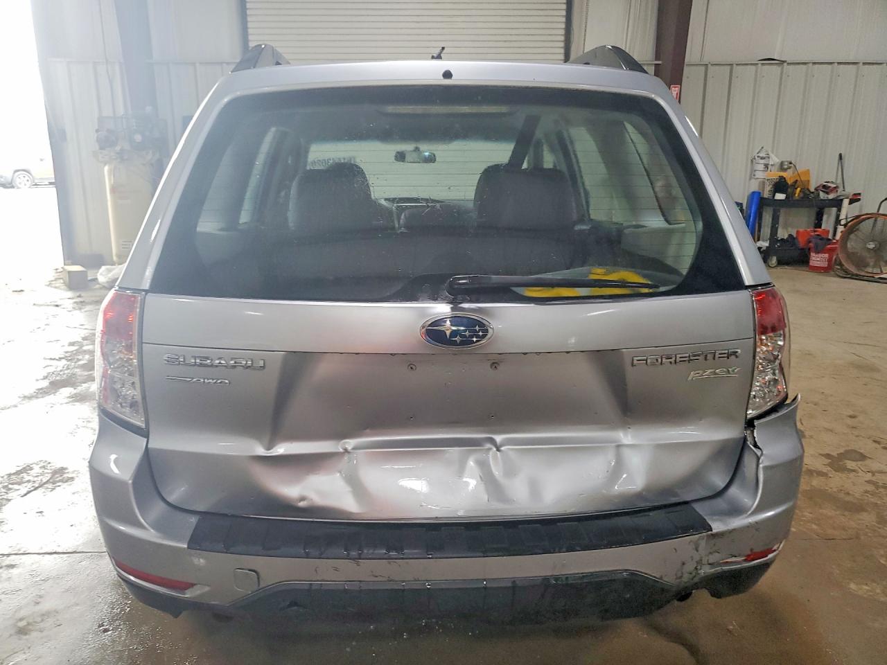 2012 Subaru Forester 2.5x Серебряный vin: JF2SHABC2CH412457