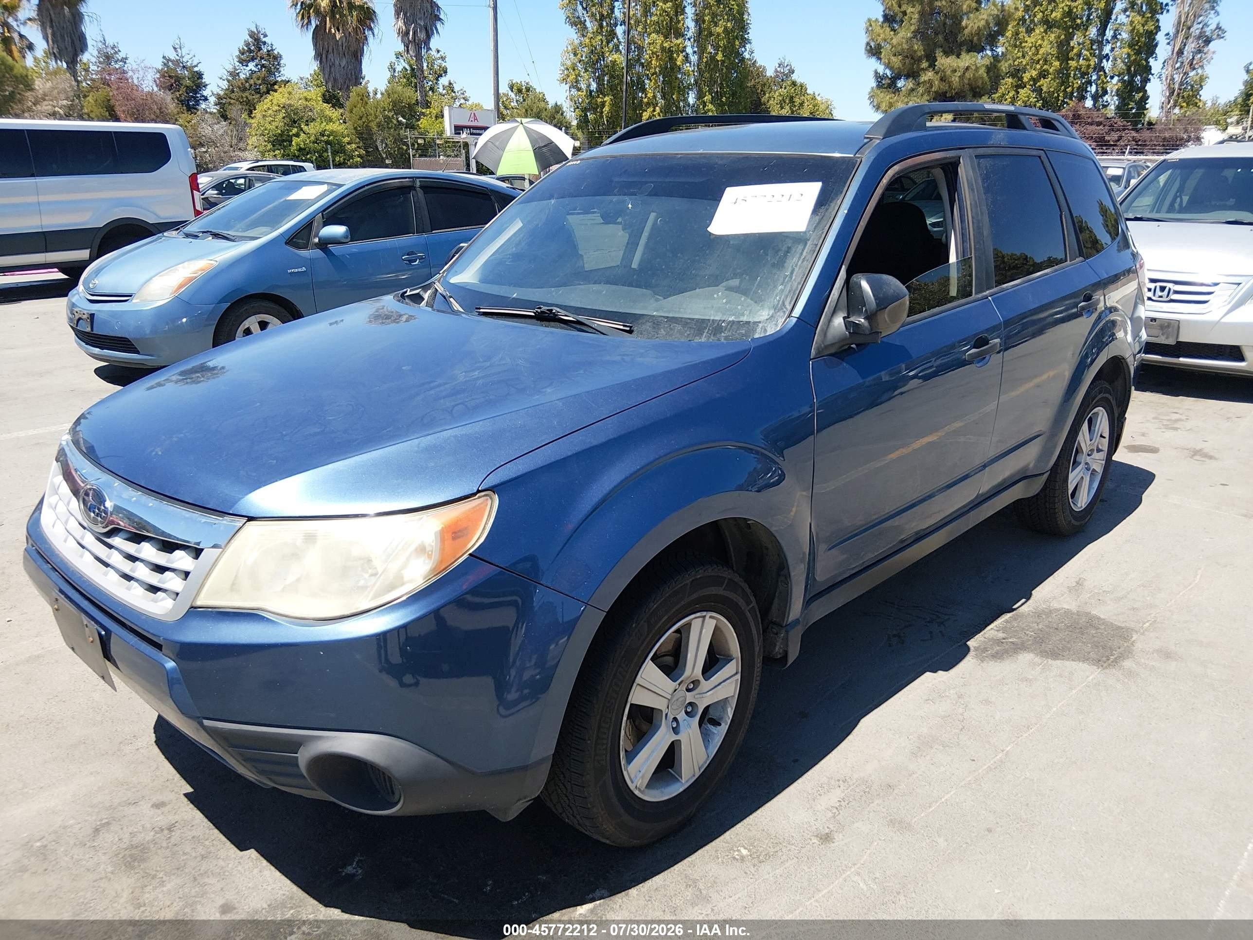 2012 Subaru Forester 2.5x Blue vin: JF2SHABC2CH423135