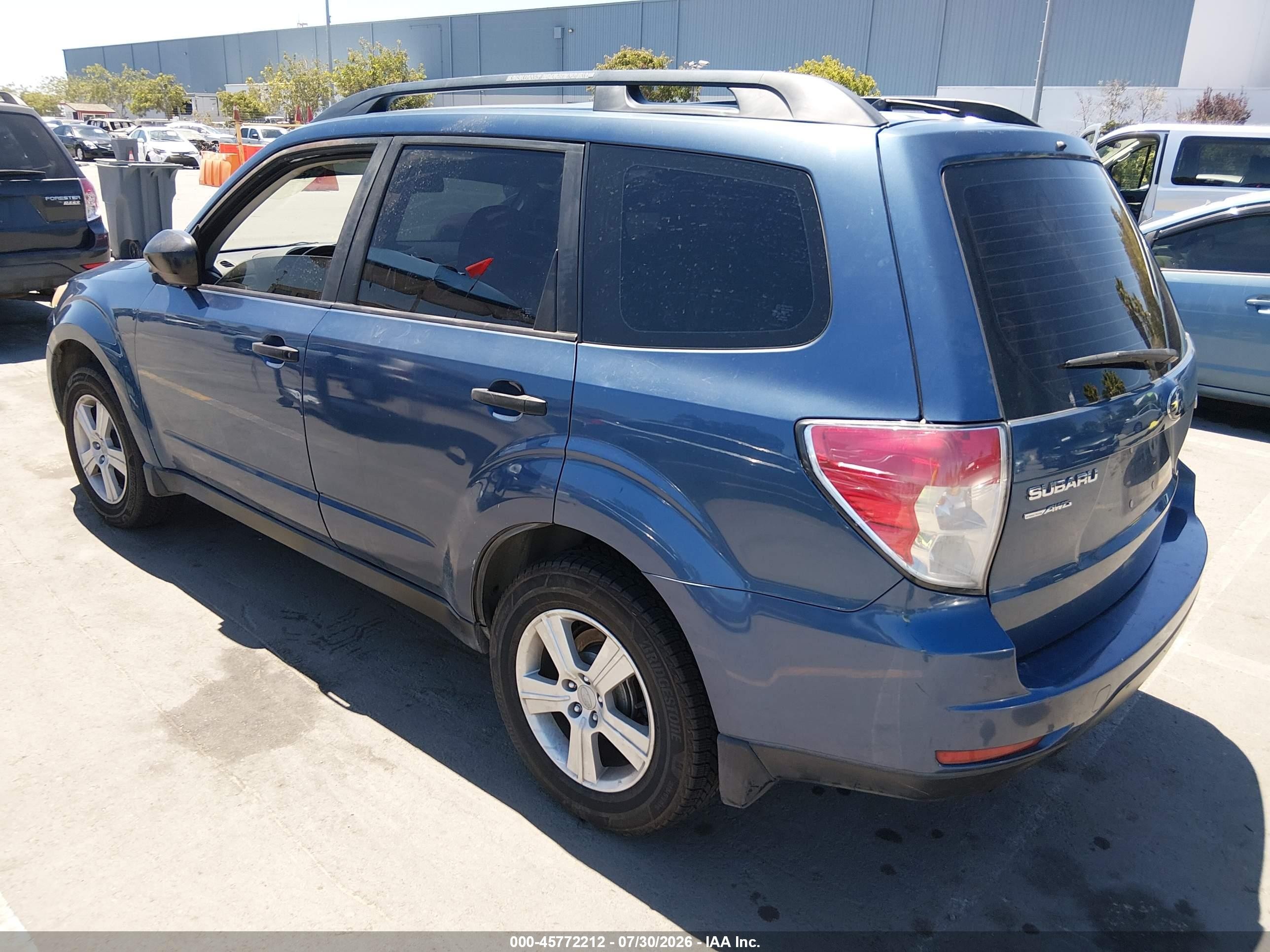 2012 Subaru Forester 2.5x Blue vin: JF2SHABC2CH423135