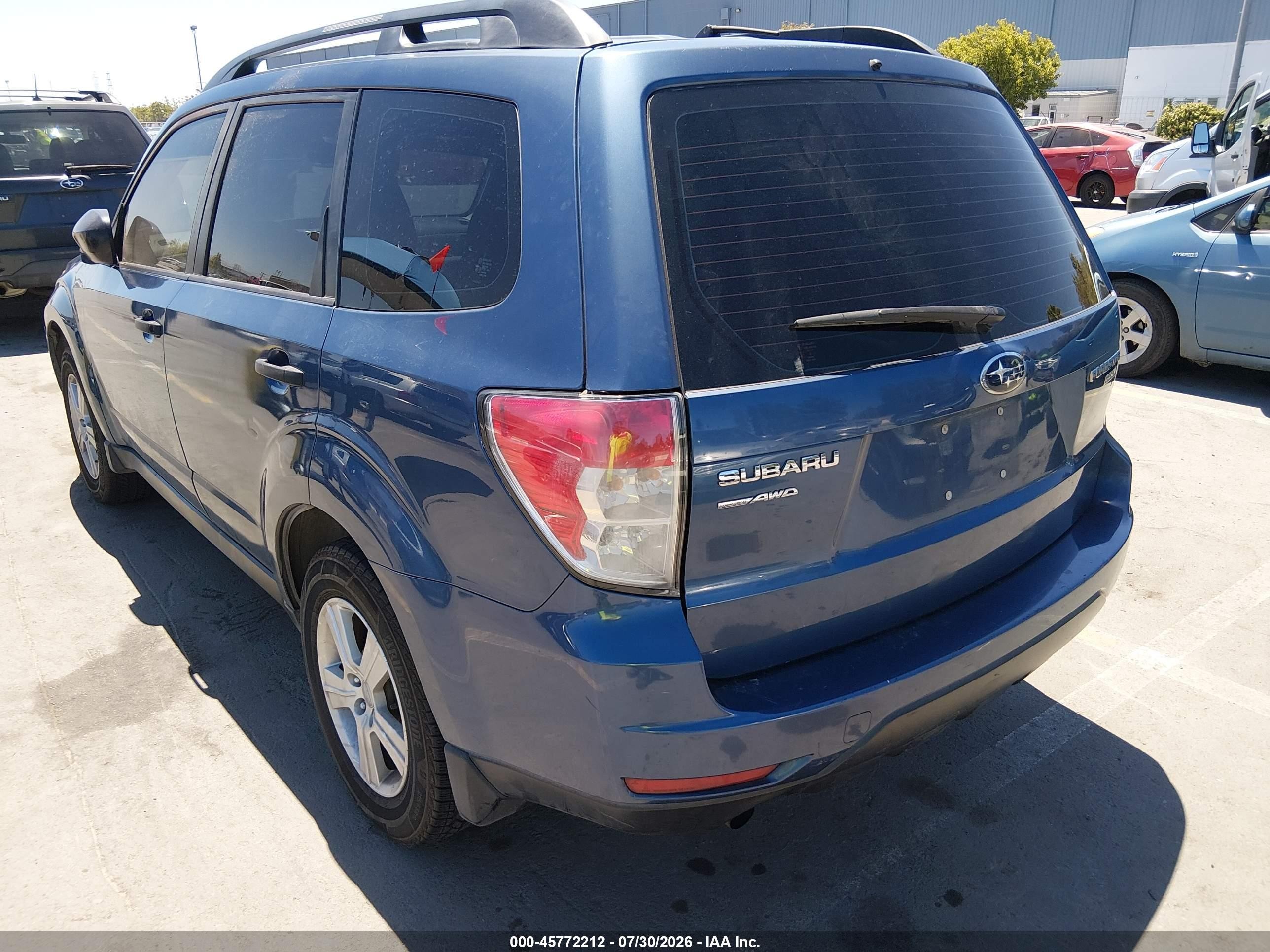 2012 Subaru Forester 2.5x Blue vin: JF2SHABC2CH423135