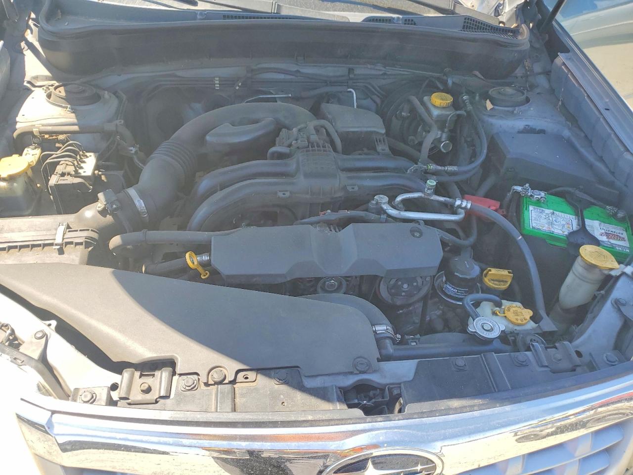 2012 Subaru Forester 2.5x Silver vin: JF2SHABC2CH462582