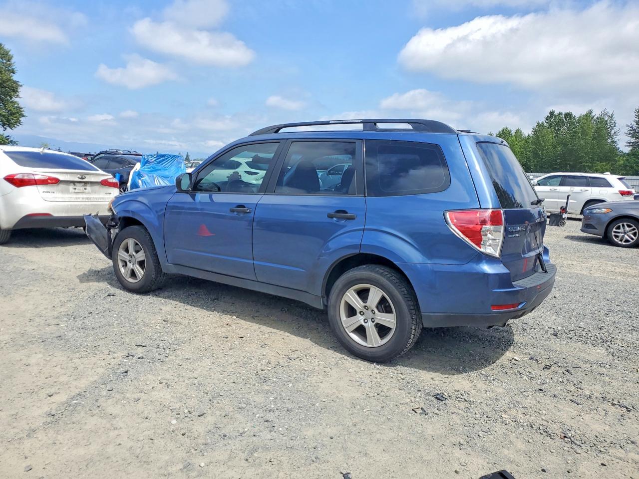 2012 Subaru Forester 2.5x Blue vin: JF2SHABC2CH463277