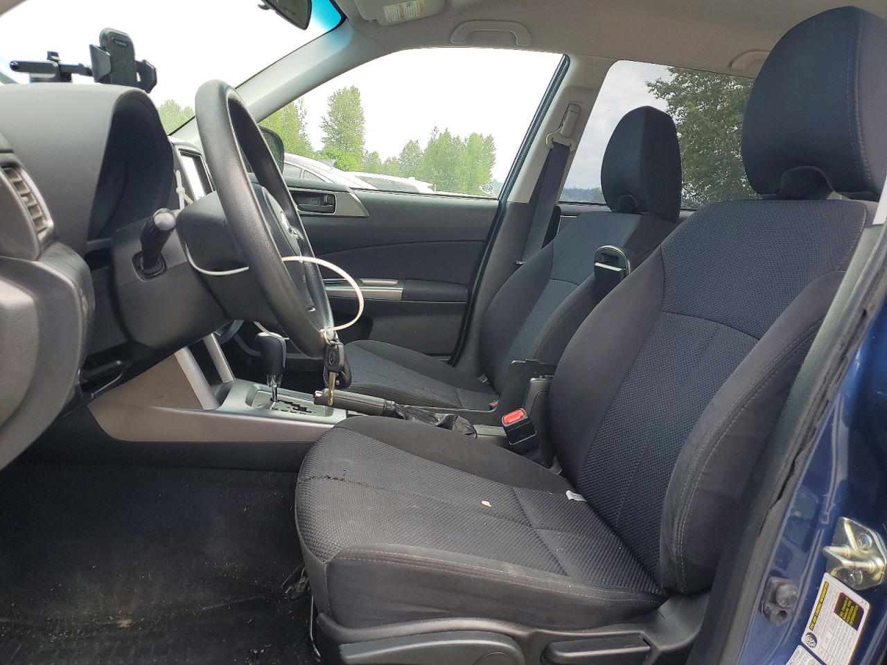 2012 Subaru Forester 2.5x Blue vin: JF2SHABC2CH463277