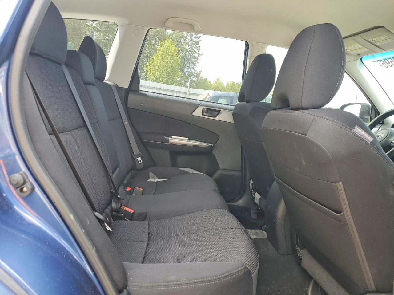 2012 Subaru Forester 2.5x Blue vin: JF2SHABC2CH463277