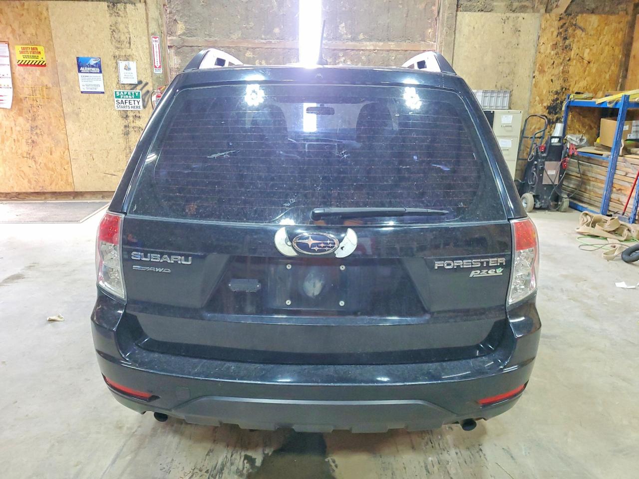 2013 Subaru Forester 2.5x Черный vin: JF2SHABC2DH415246
