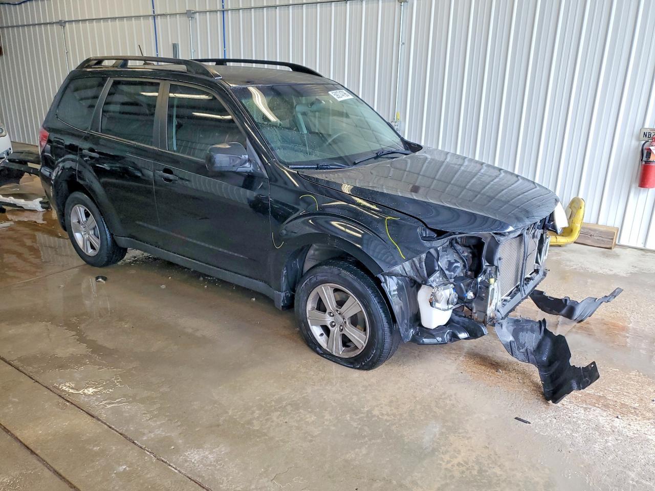 2013 Subaru Forester 2.5x Black vin: JF2SHABC2DH425260