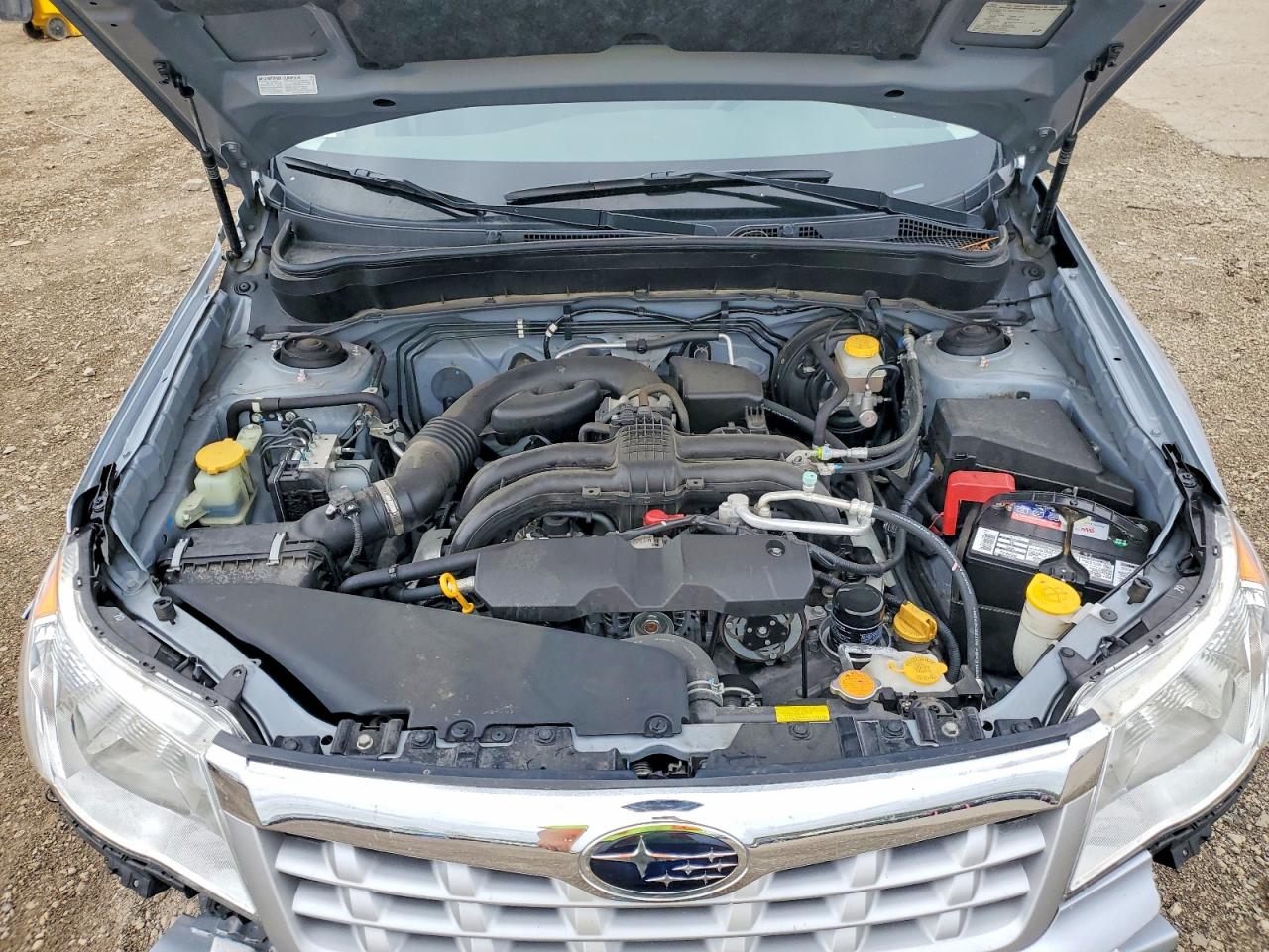 2013 Subaru Forester 2.5x Серебряный vin: JF2SHABC2DH425419
