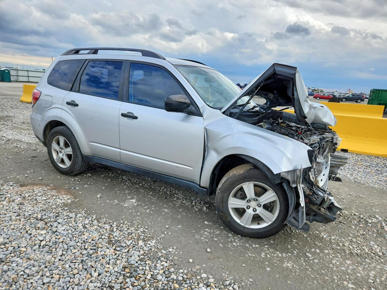 2011 Subaru Forester 2.5x Silver vin: JF2SHABC3BH721336