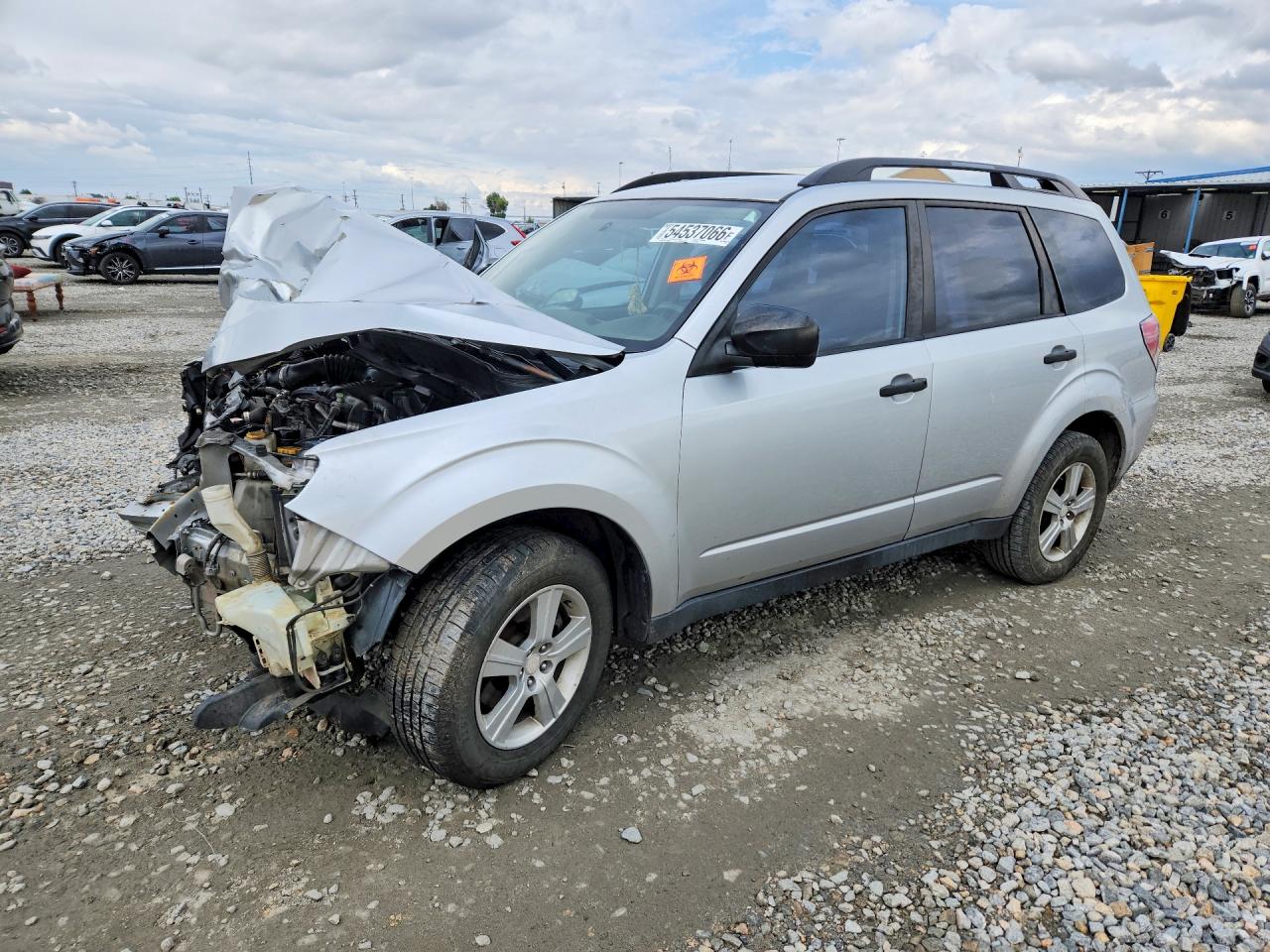 2011 Subaru Forester 2.5x Silver vin: JF2SHABC3BH721336
