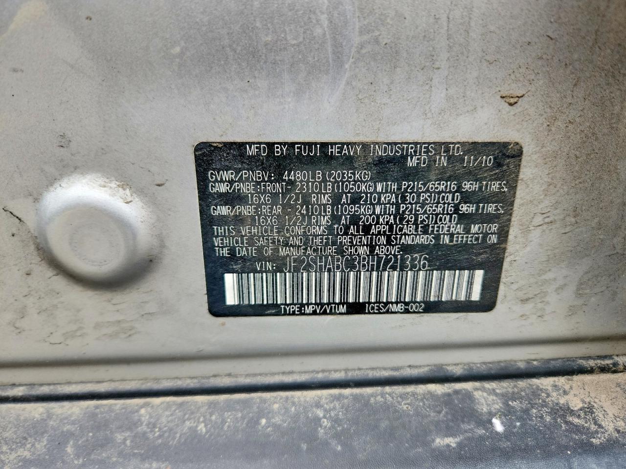2011 Subaru Forester 2.5x Silver vin: JF2SHABC3BH721336
