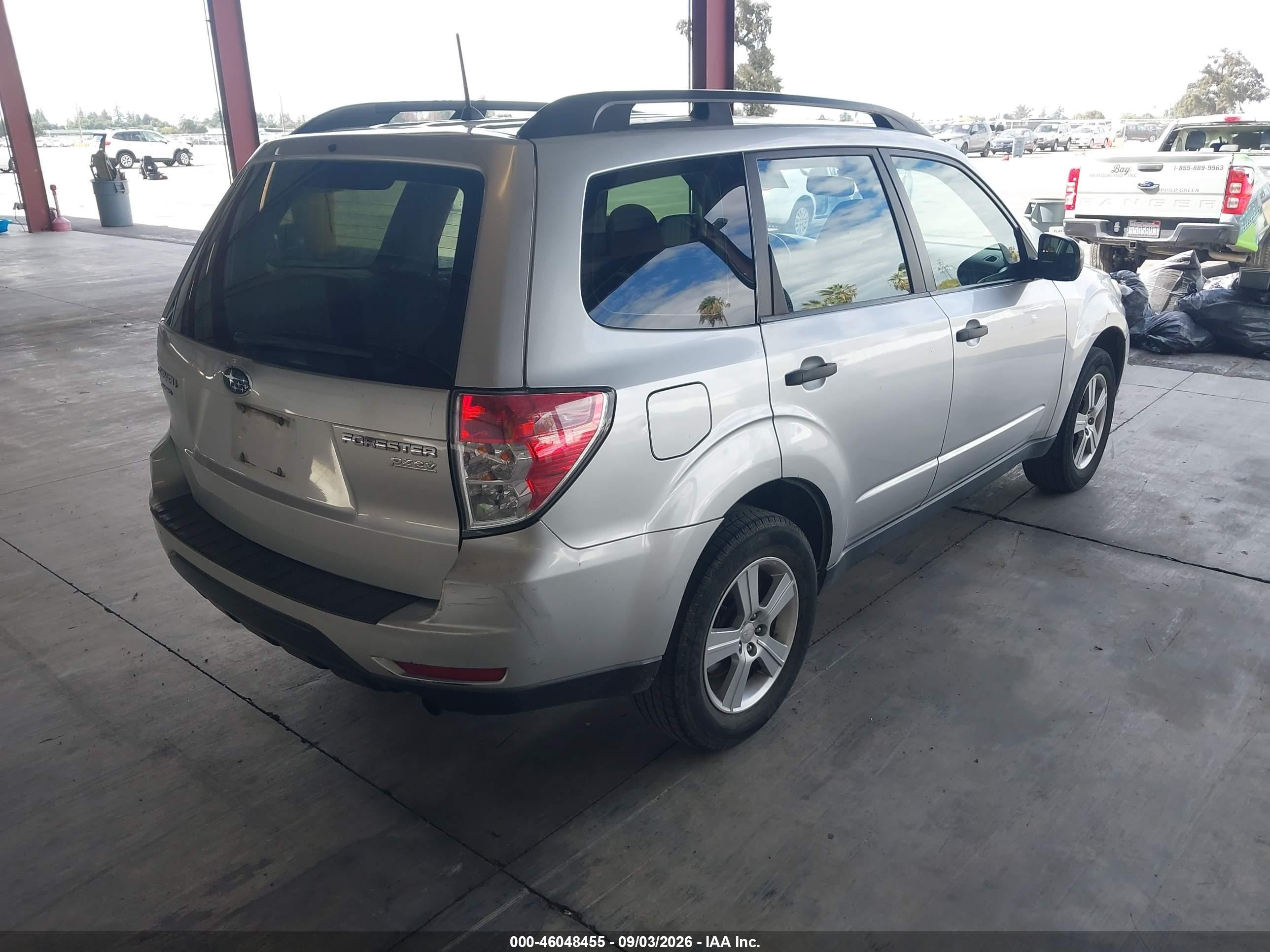 2011 Subaru Forester 2.5x Серебряный vin: JF2SHABC3BH721353