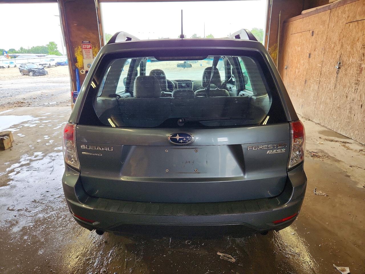 2011 Subaru Forester 2.5x Blue vin: JF2SHABC3BH727833