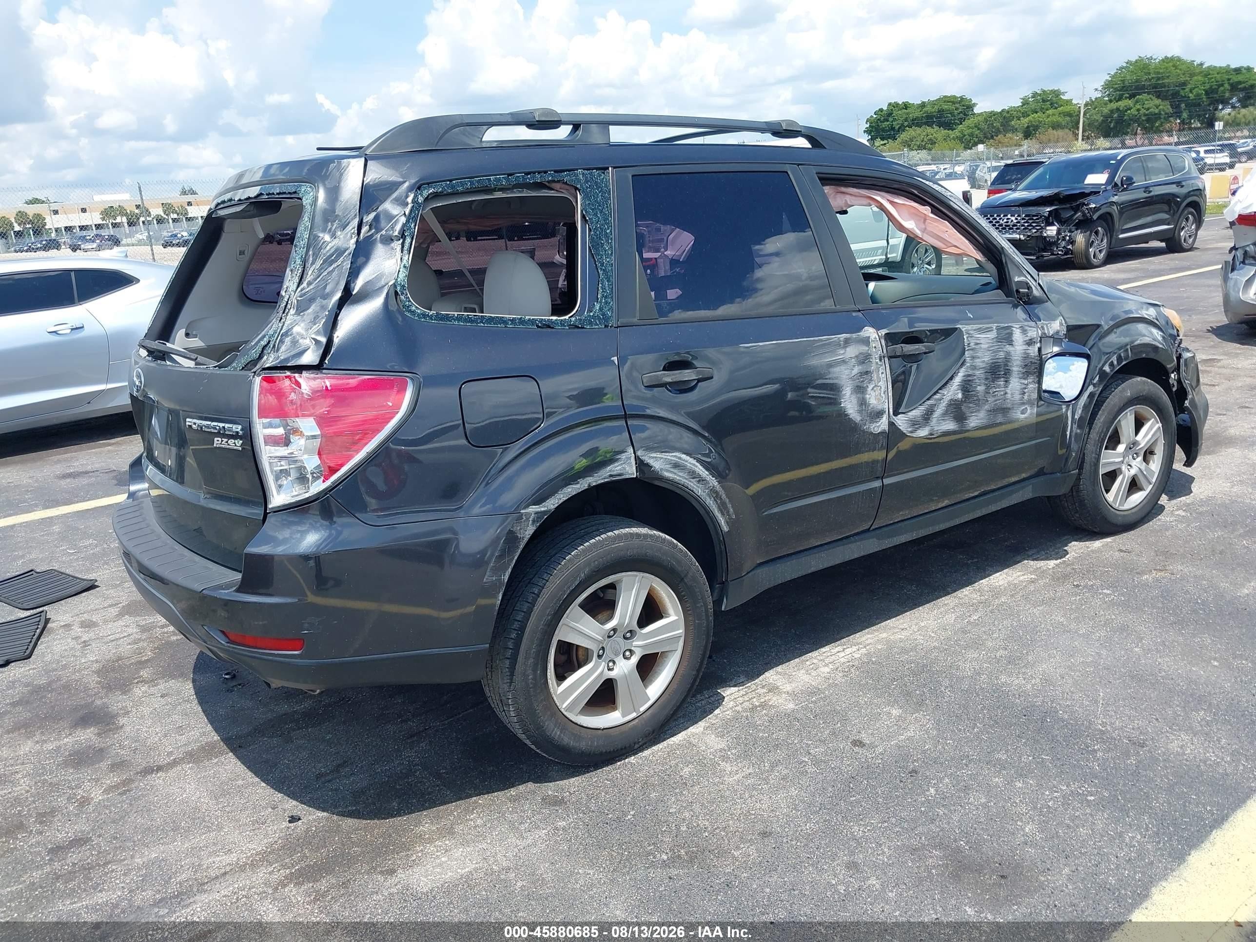 2011 Subaru Forester 2.5x Черный vin: JF2SHABC3BH773162