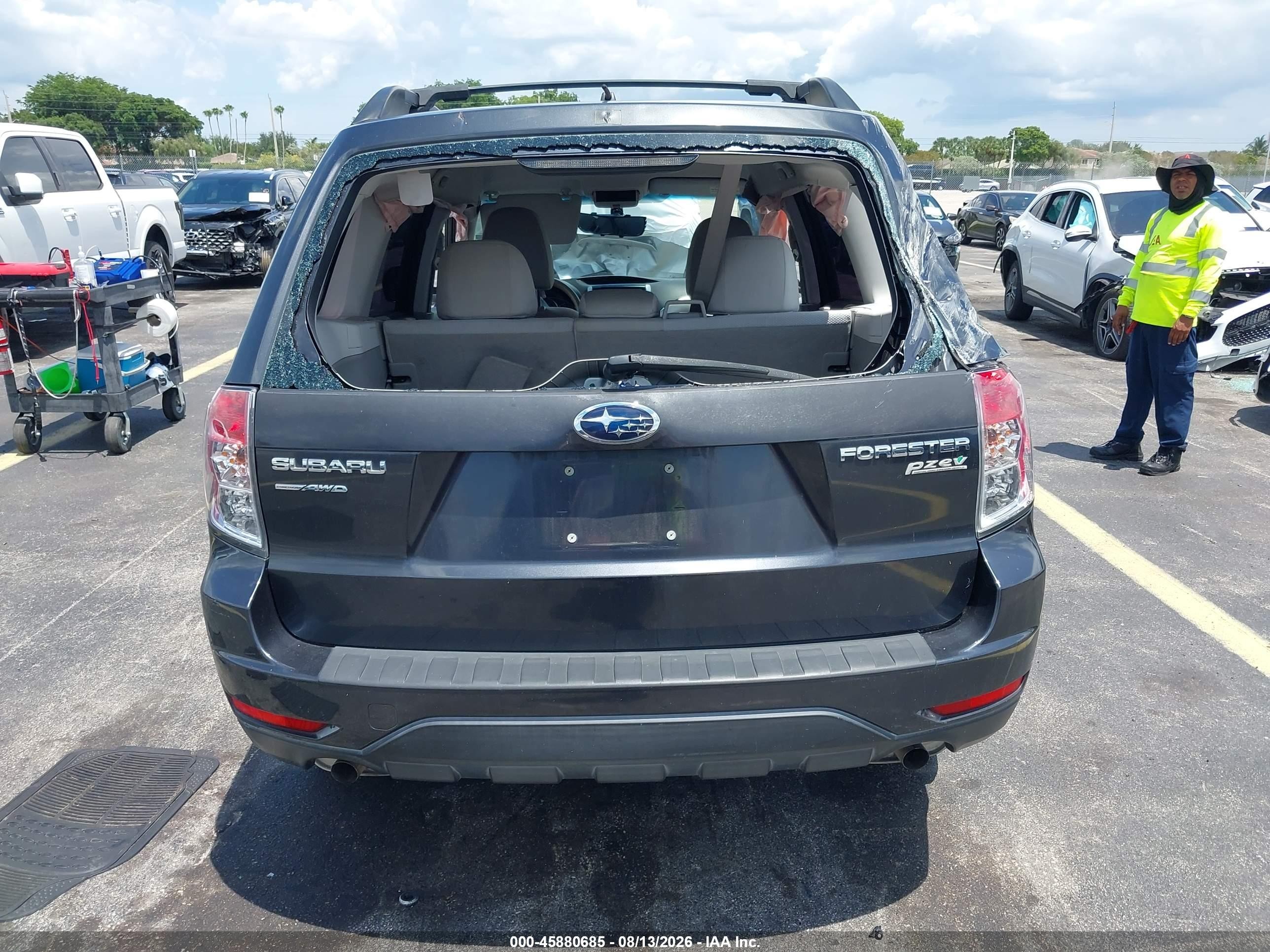 2011 Subaru Forester 2.5x Черный vin: JF2SHABC3BH773162
