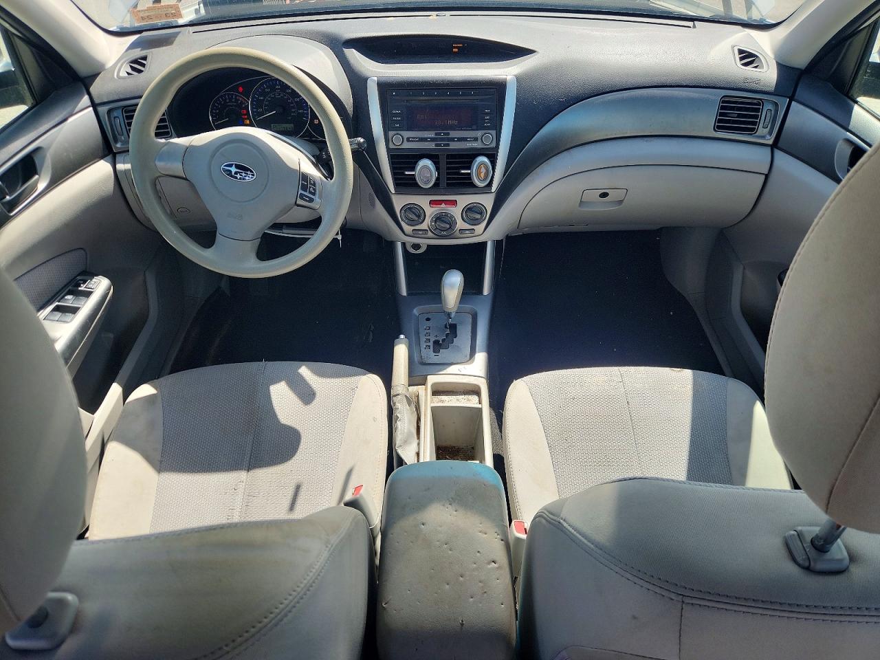 2011 Subaru Forester 2.5x White vin: JF2SHABC3BH779818