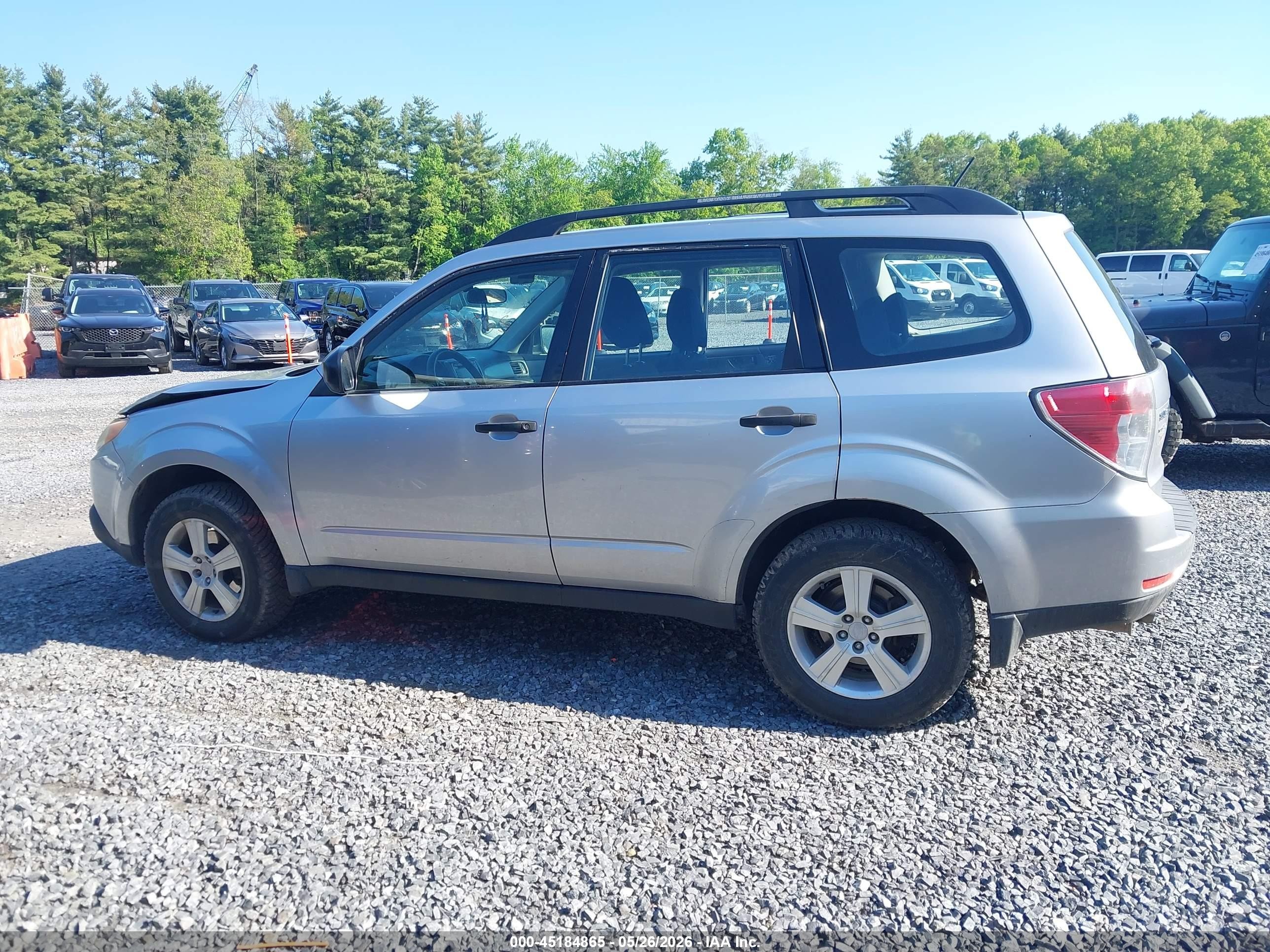 2012 Subaru Forester 2.5x Silver vin: JF2SHABC3CH422902