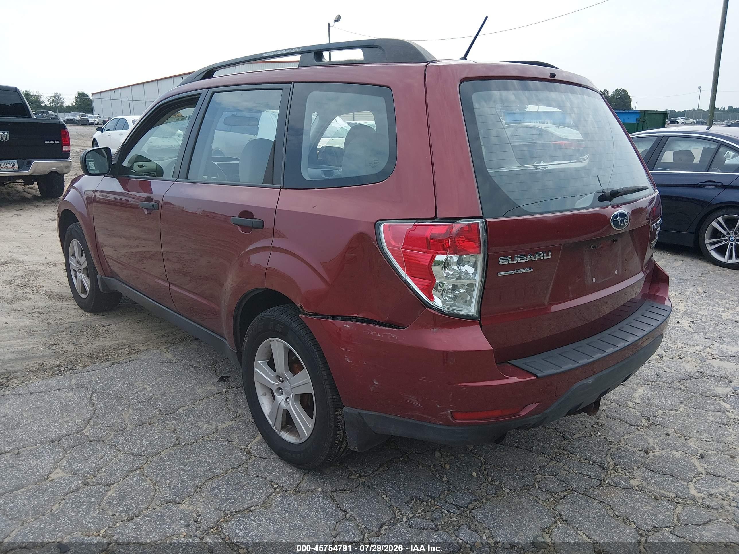 2012 Subaru Forester 2.5x Red vin: JF2SHABC3CH470335