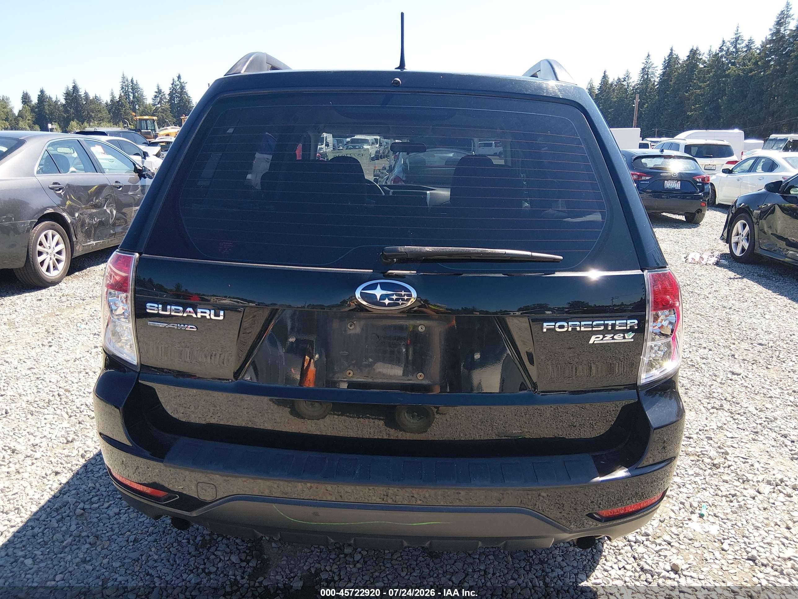 2013 Subaru Forester 2.5x Black vin: JF2SHABC3DG430361