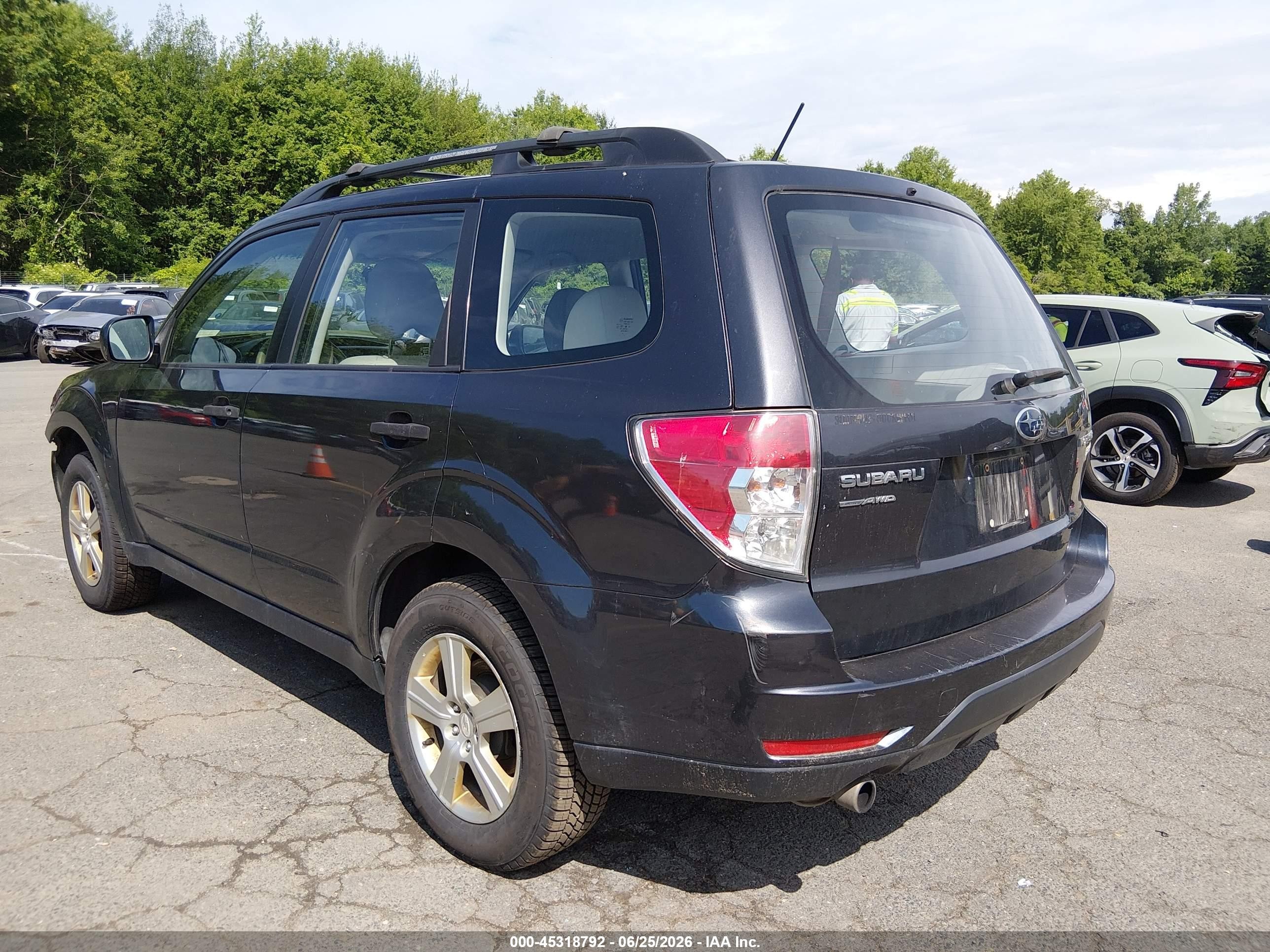 2013 Subaru Forester 2.5x Gray vin: JF2SHABC3DH414493